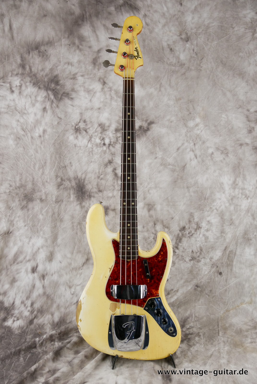 Fender-Jazz-Bass-1965-olympic-white-001.JPG