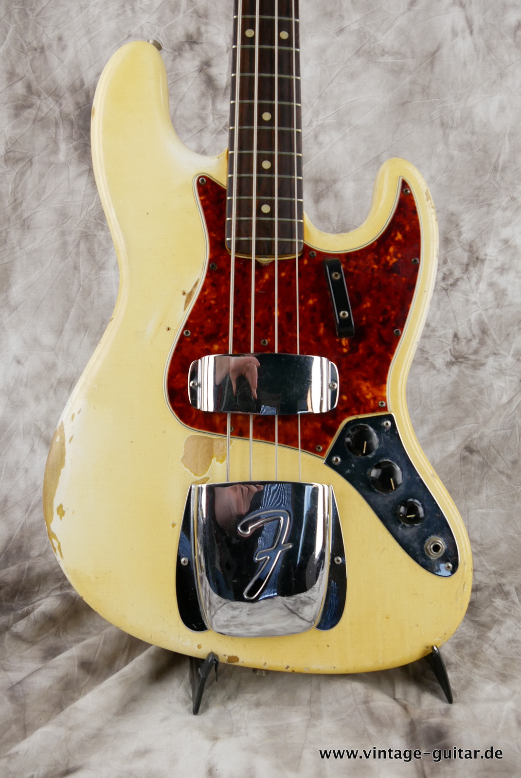 Fender-Jazz-Bass-1965-olympic-white-003.JPG