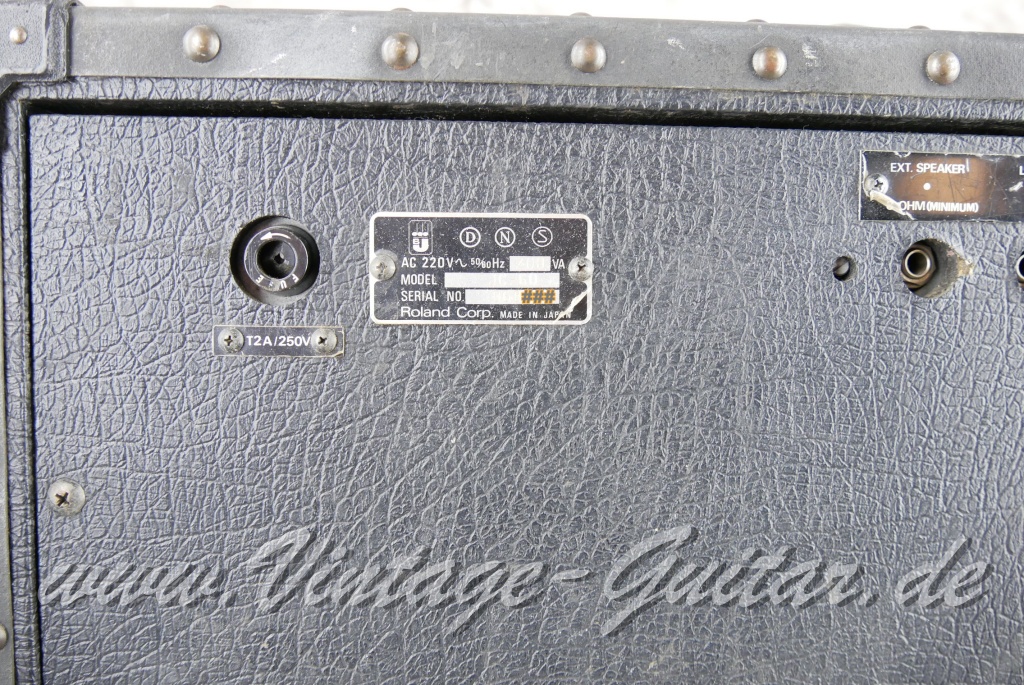 img/vintage/5210/Roland_Jazz_Chorus_60_black_1981-007.JPG