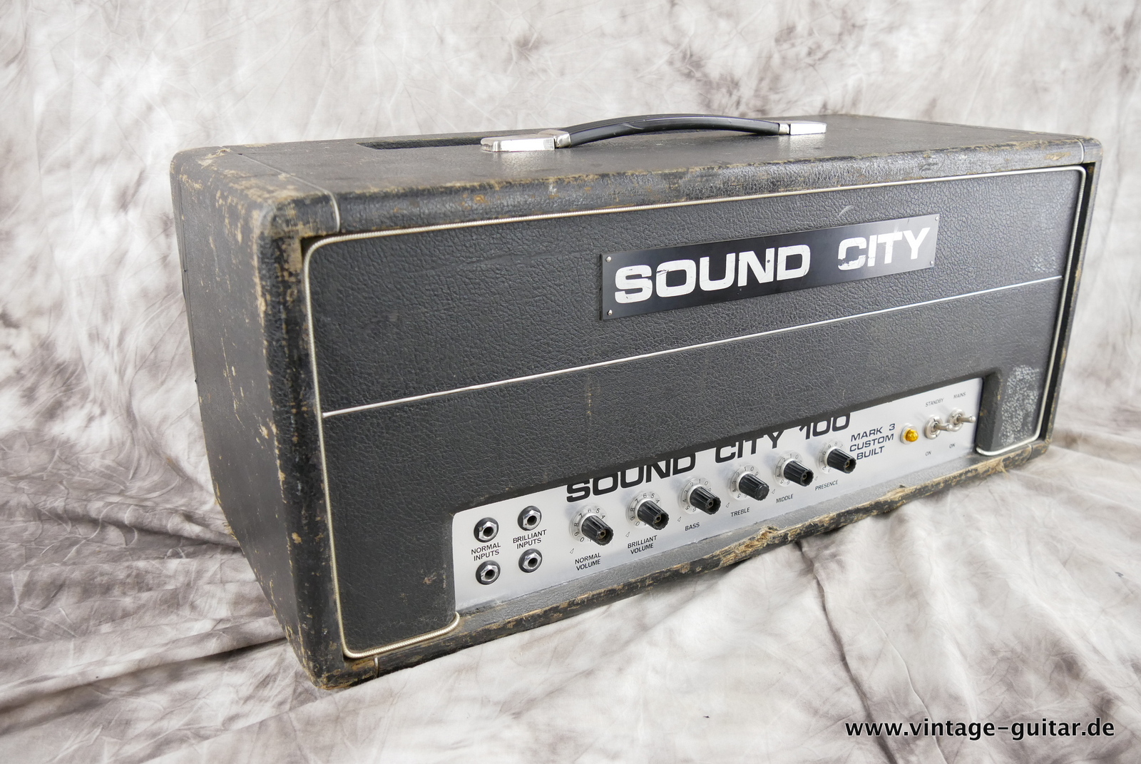 Sound-City-B-100-MK-II-Custom-Built-1970-black-tolex-003.JPG