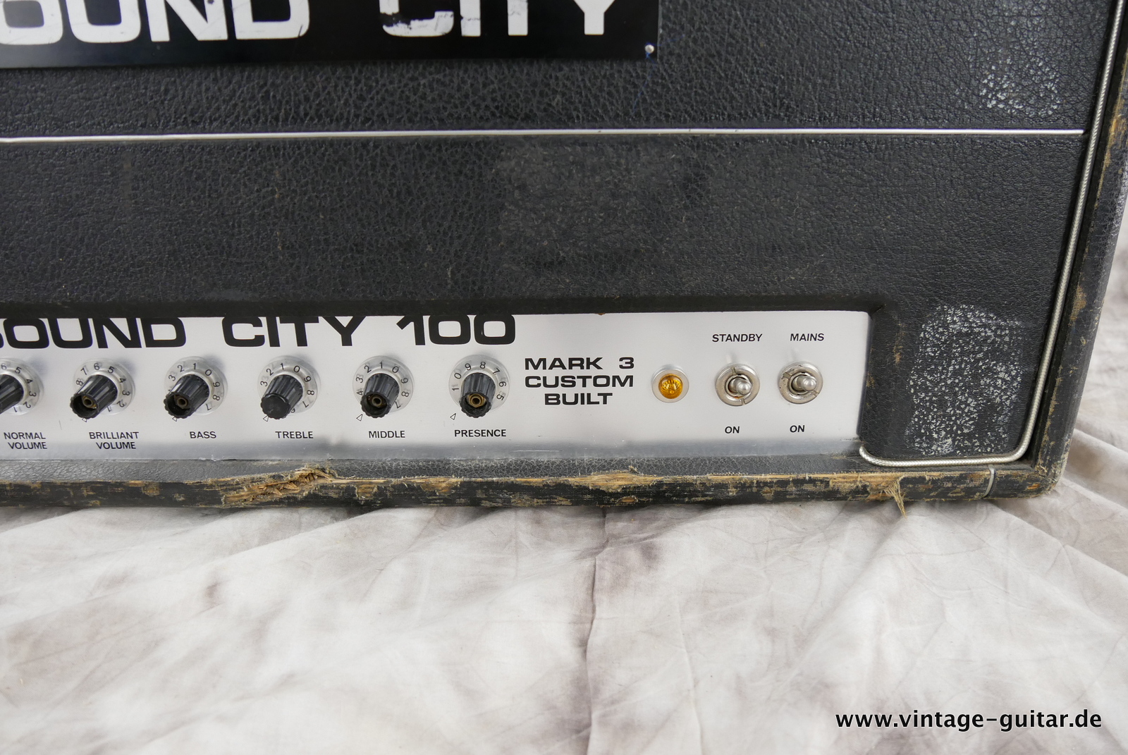 Sound-City-B-100-MK-II-Custom-Built-1970-black-tolex-008.JPG