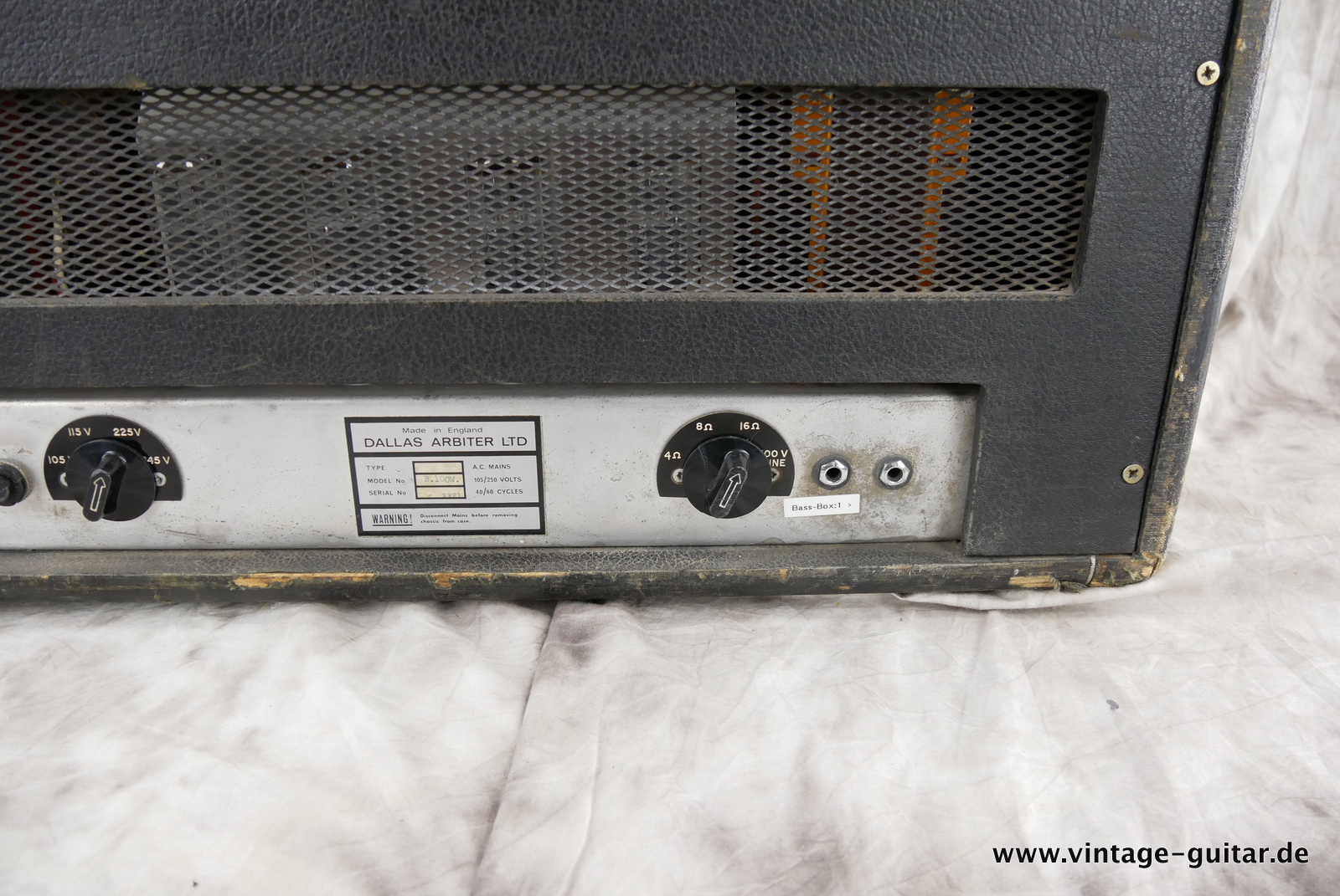 Sound-City-B-100-MK-II-Custom-Built-1970-black-tolex-010.JPG