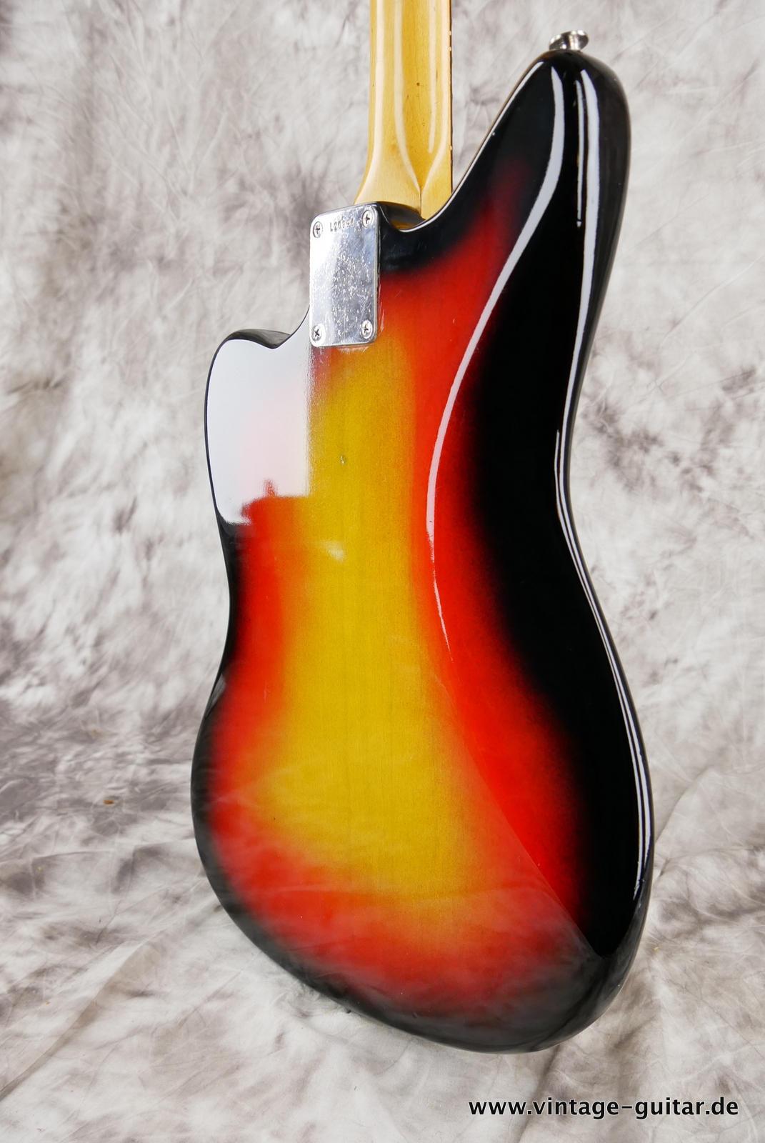 img/vintage/5214/Fender-Jaguar-1964-sunburst-008.JPG