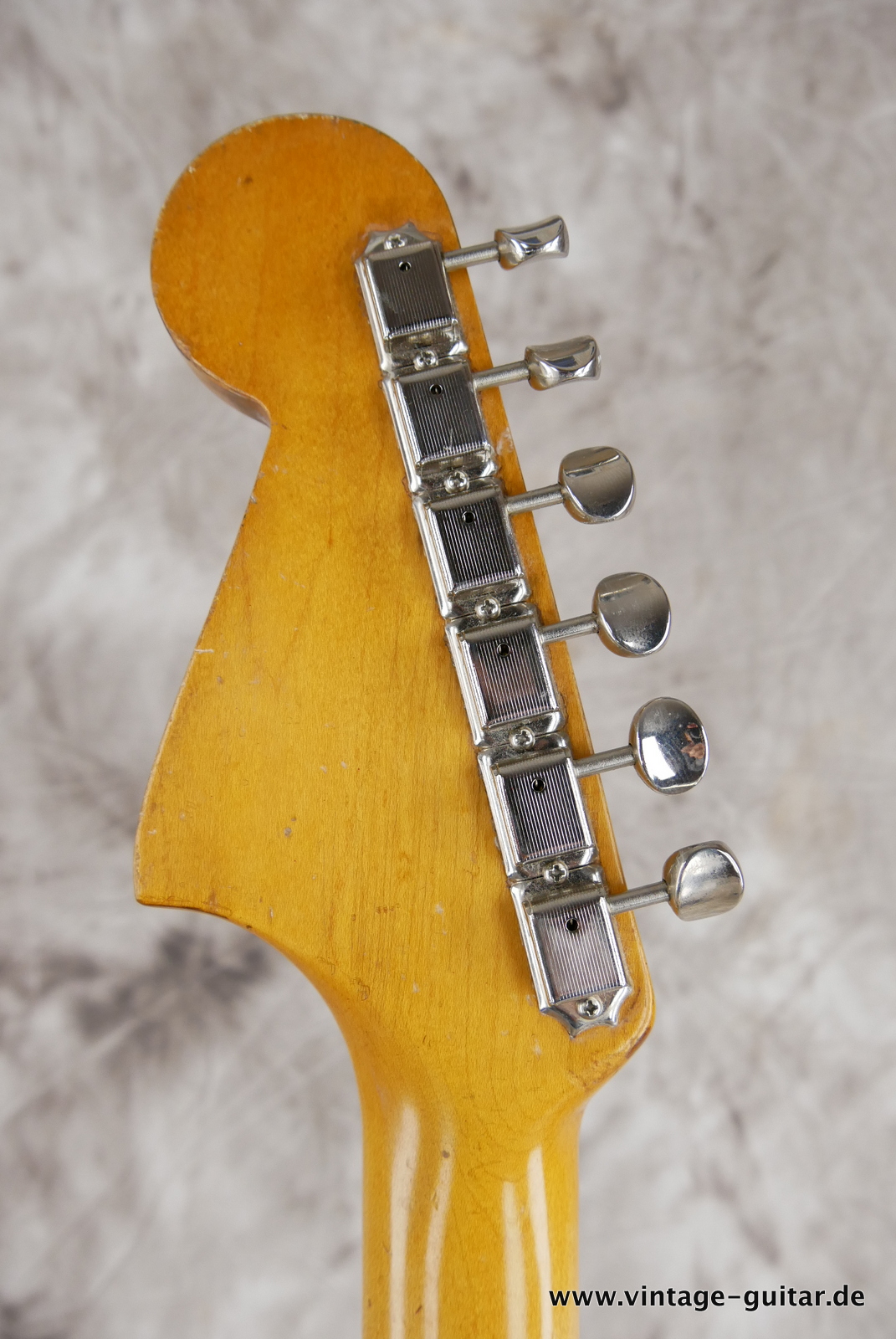 Fender-Jaguar-1964-sunburst-010.JPG