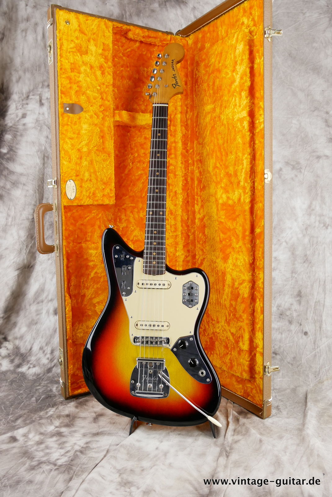 Fender-Jaguar-1964-sunburst-020.JPG