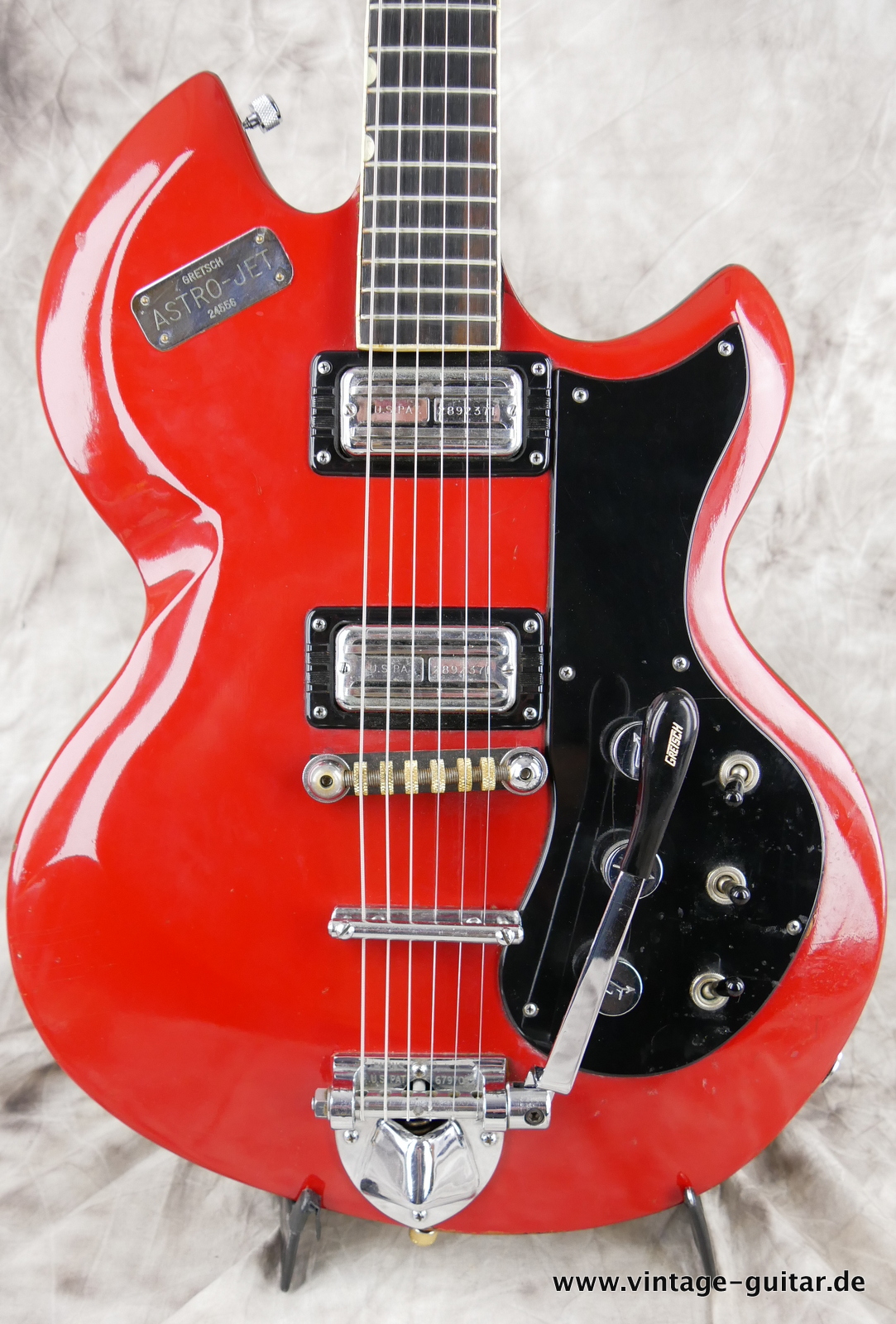 Gretsch-Astro-Jet-6216-1967-red-003.JPG