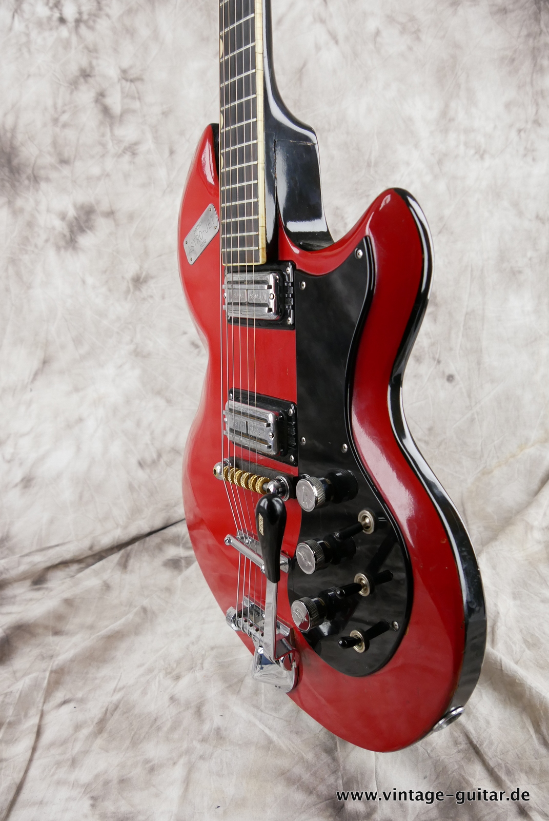 Gretsch-Astro-Jet-6216-1967-red-010.JPG