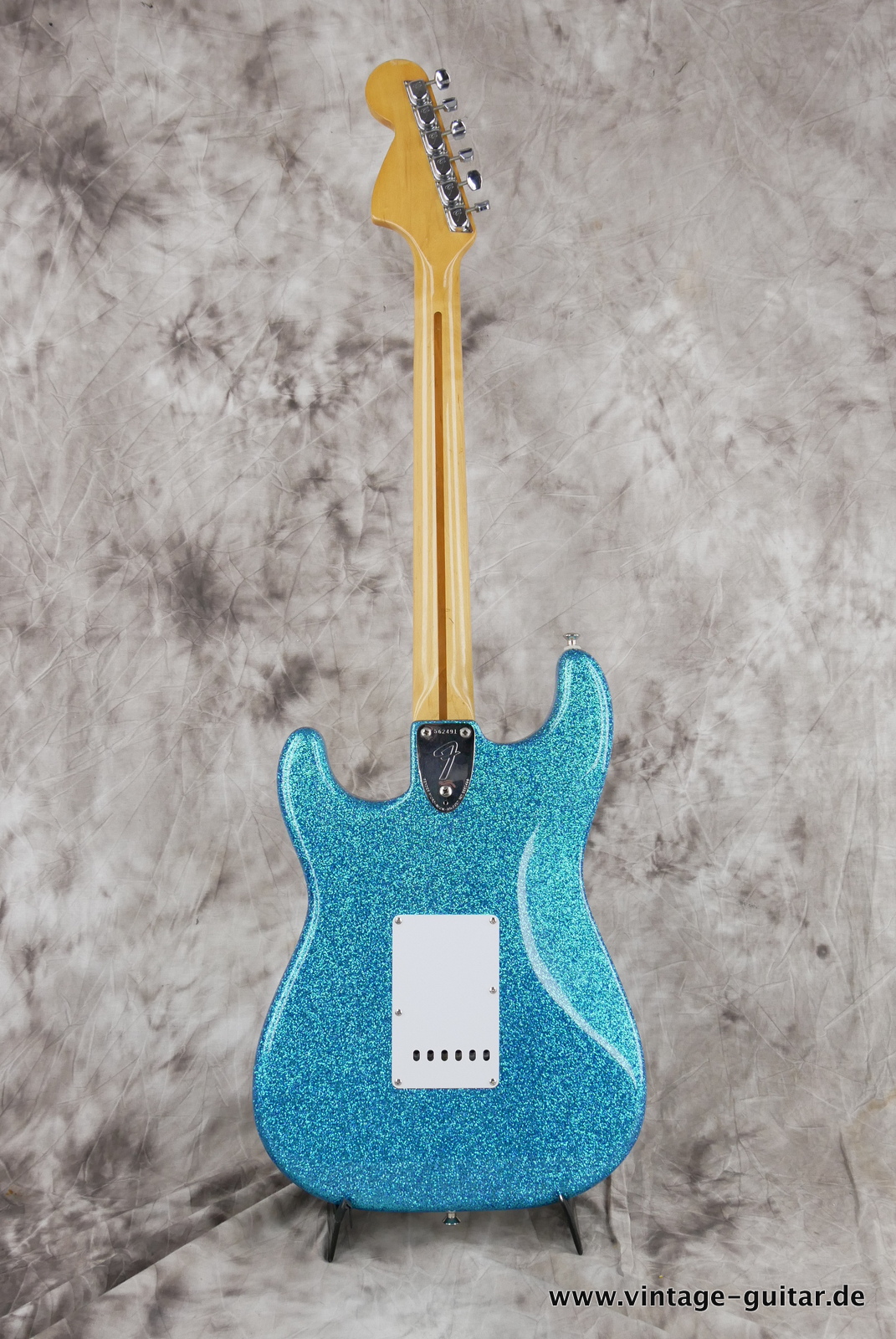 img/vintage/5223/Fender-Stratocaster-1974c-blue-sparkle-002.JPG