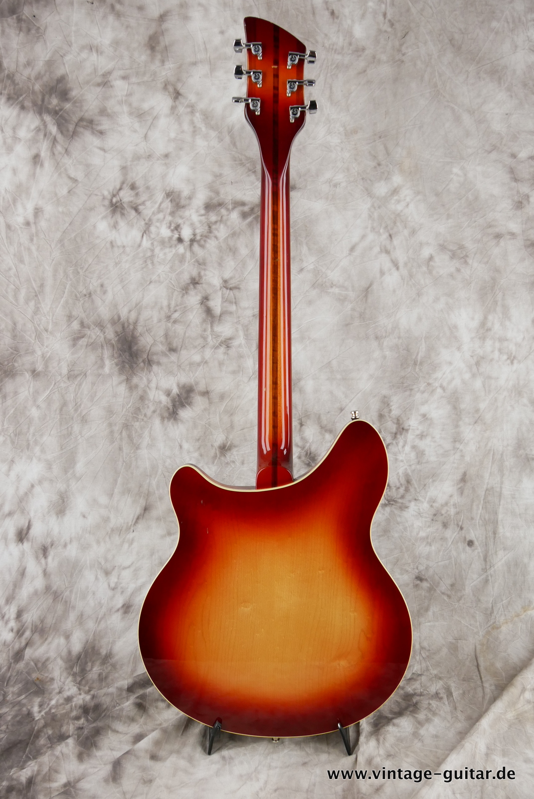 Rickenbacker-360-1987-fireglo-002.JPG