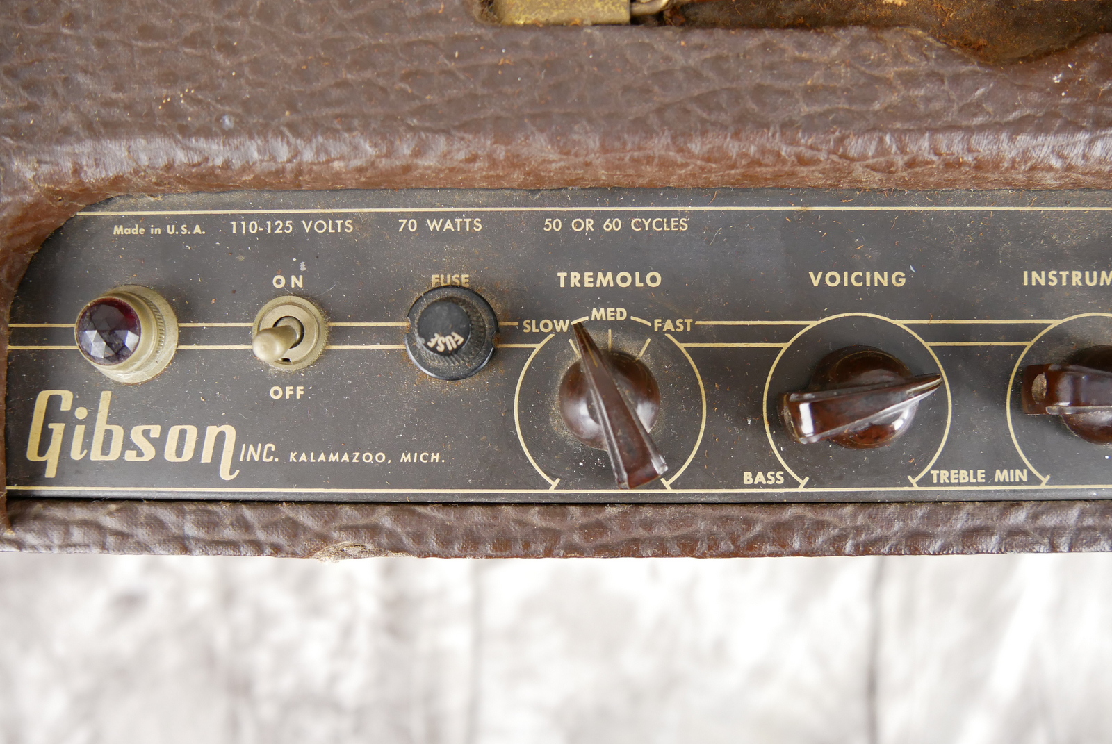 img/vintage/5233/Gibson_GA_40_Les_Paul_Model_1953-004.JPG