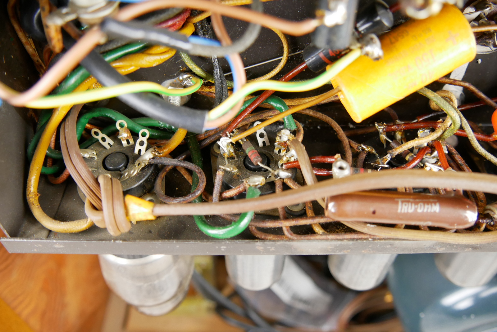img/vintage/5233/Gibson_GA_40_Les_Paul_Model_1953-021.JPG