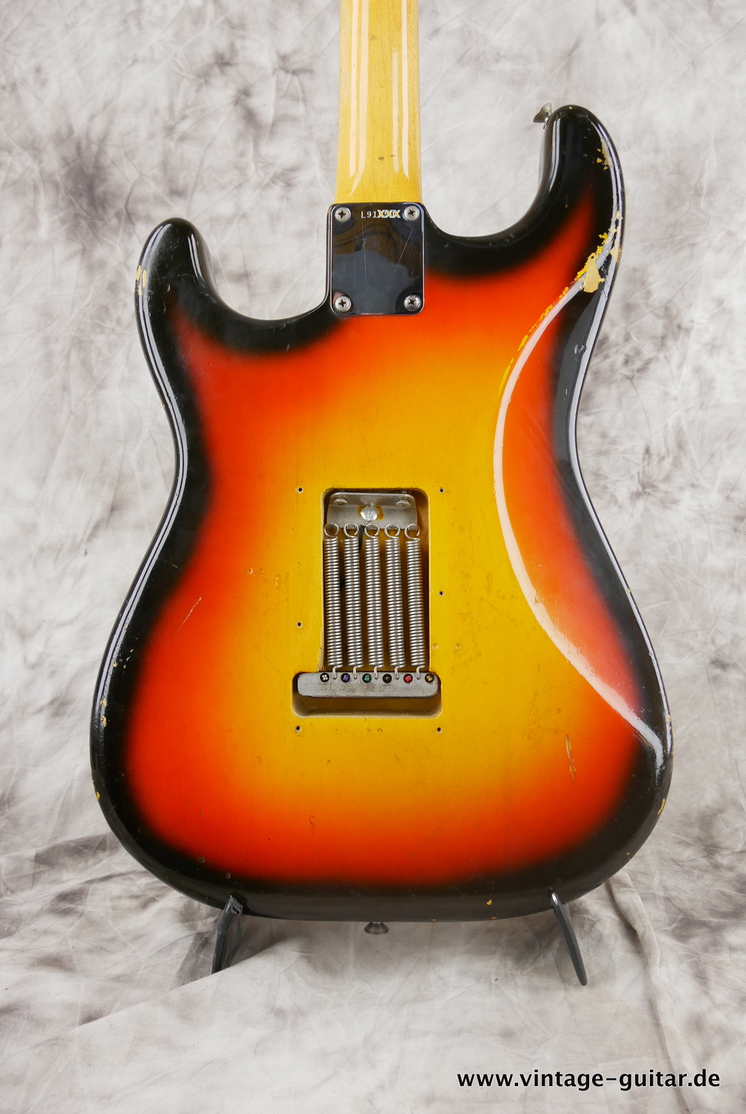 img/vintage/5240/Fender-Stratocaster-Pre-CBS-1965-sunburst-004.JPG
