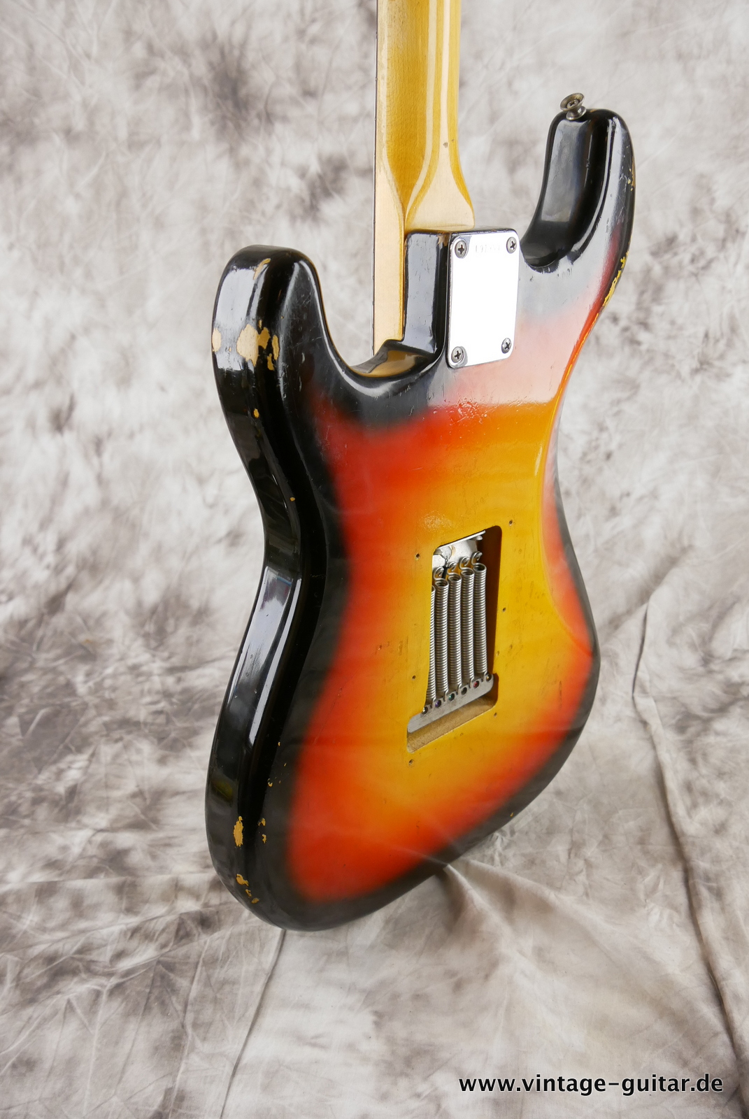 img/vintage/5240/Fender-Stratocaster-Pre-CBS-1965-sunburst-011.JPG