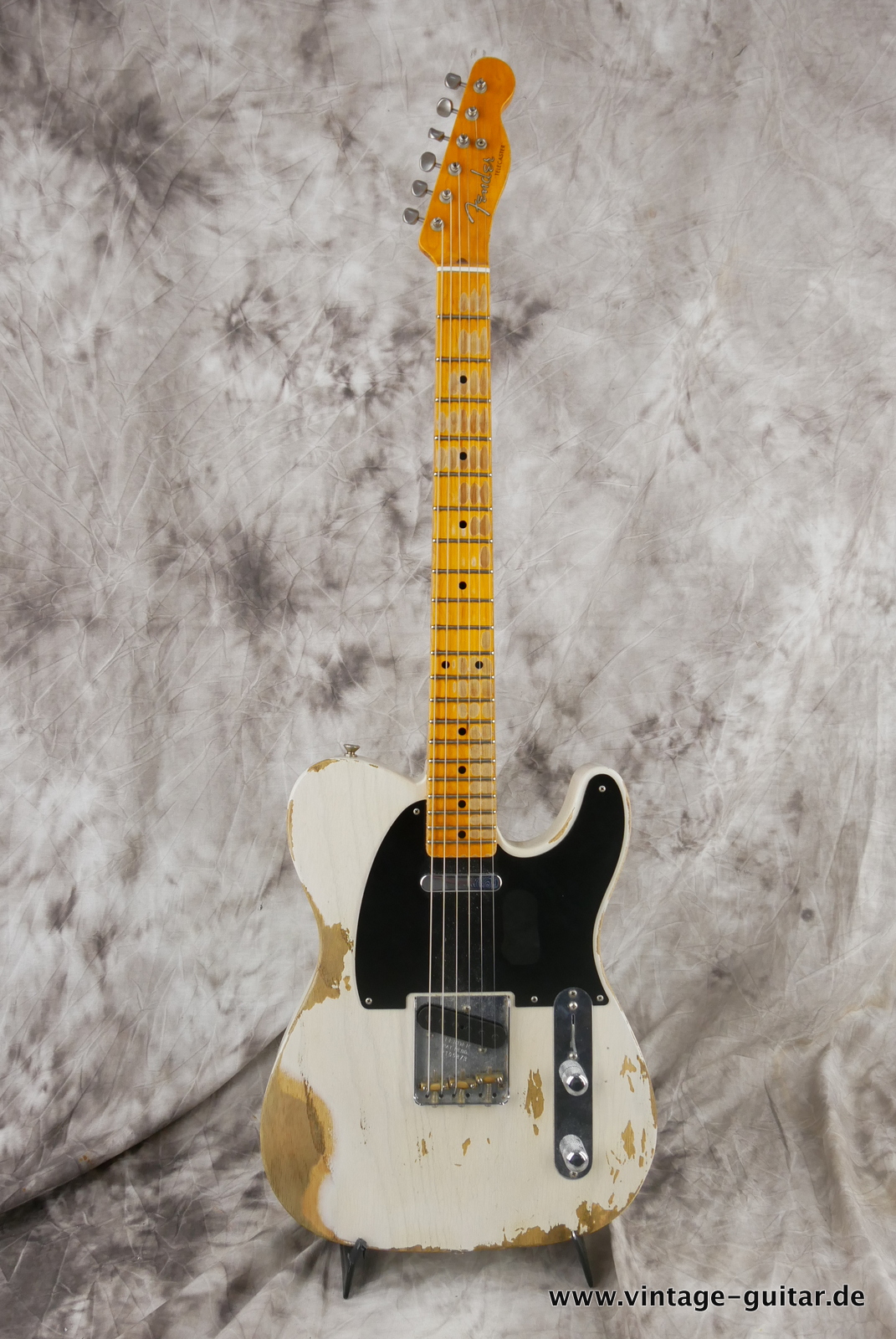 img/vintage/5244/Fender-Telecaster-Custom-52-Heavy-Relic-2019-white-blonde-001.JPG
