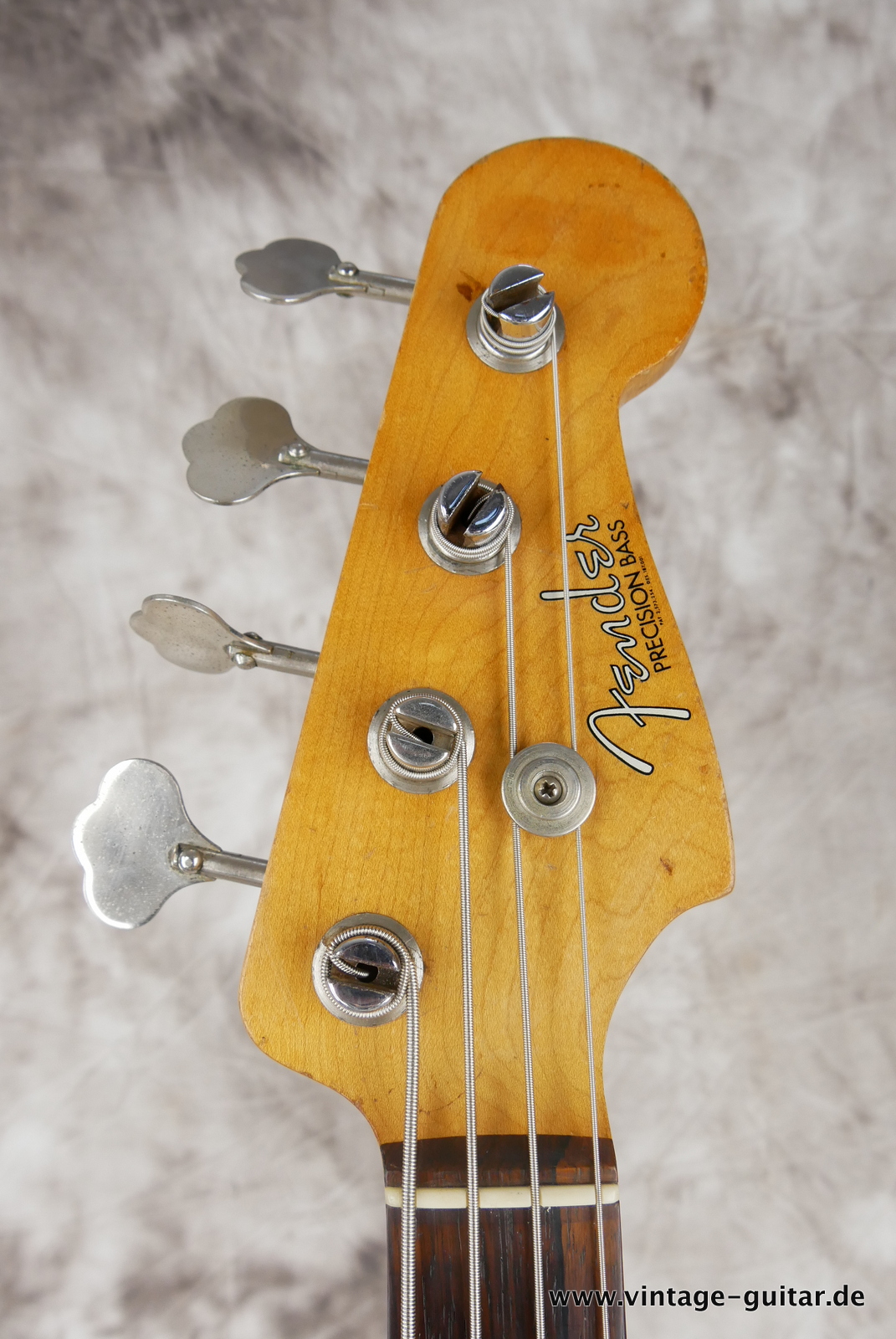 Fender-Precision-1961-sunburst-009.JPG