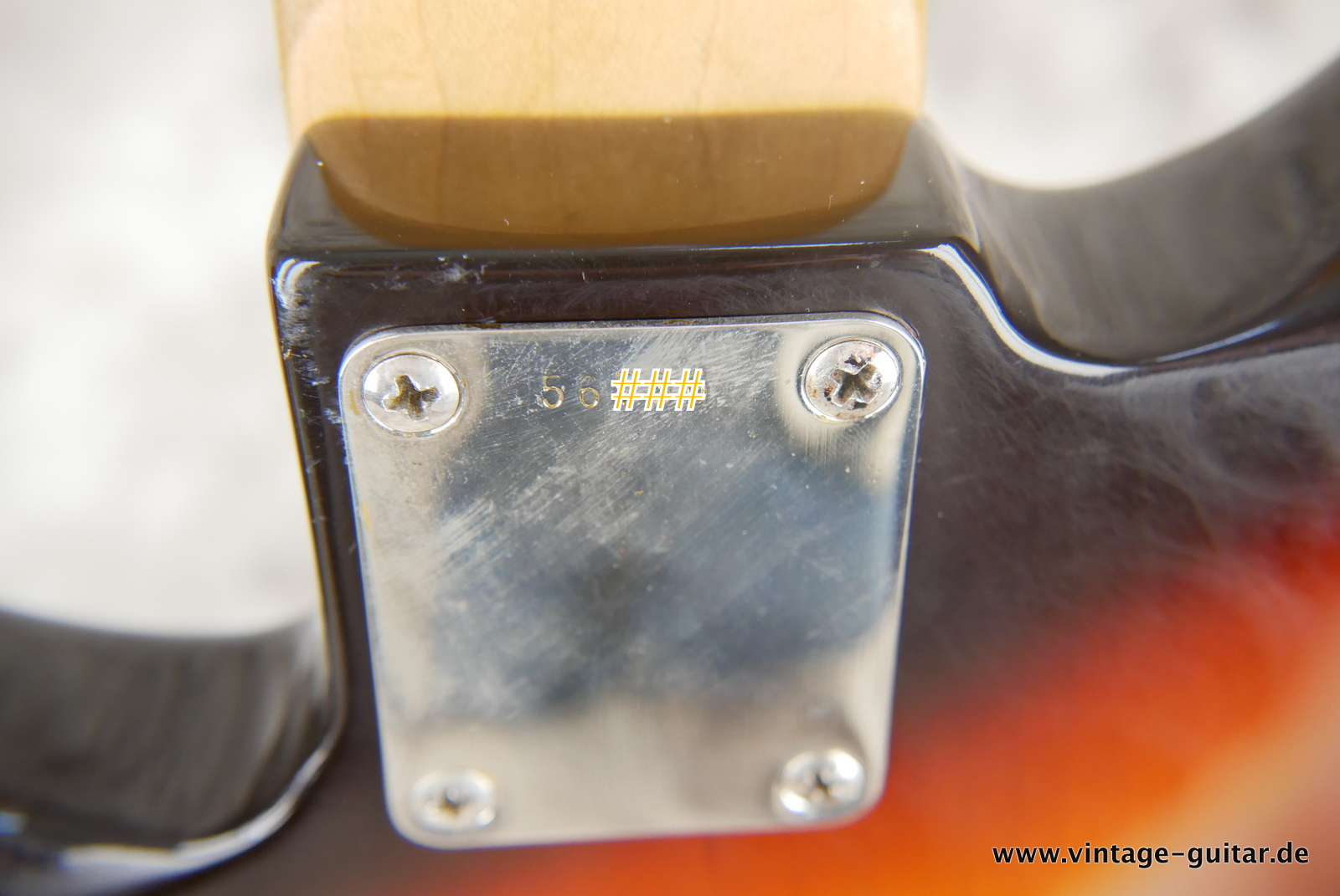 Fender-Precision-1961-sunburst-014.JPG