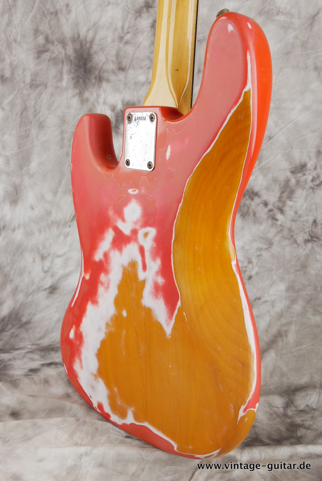 Fender-Jazz-Bass-1963-fiesta-red-1963-008.JPG