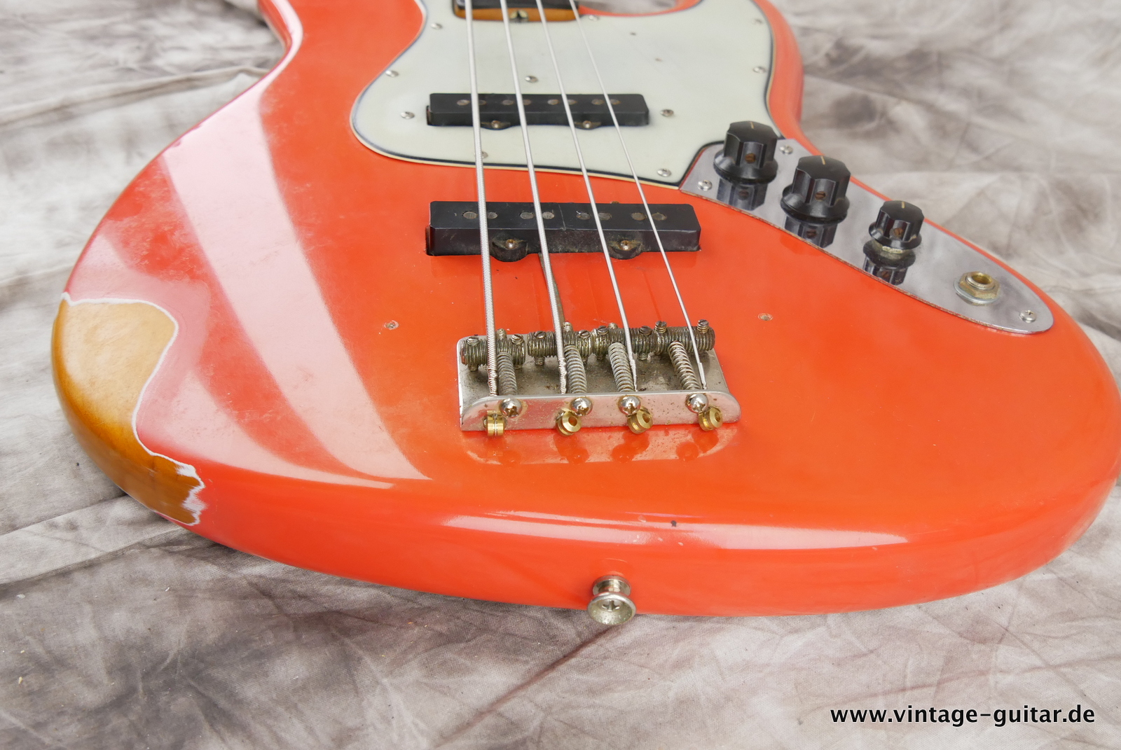 Fender-Jazz-Bass-1963-fiesta-red-1963-017.JPG
