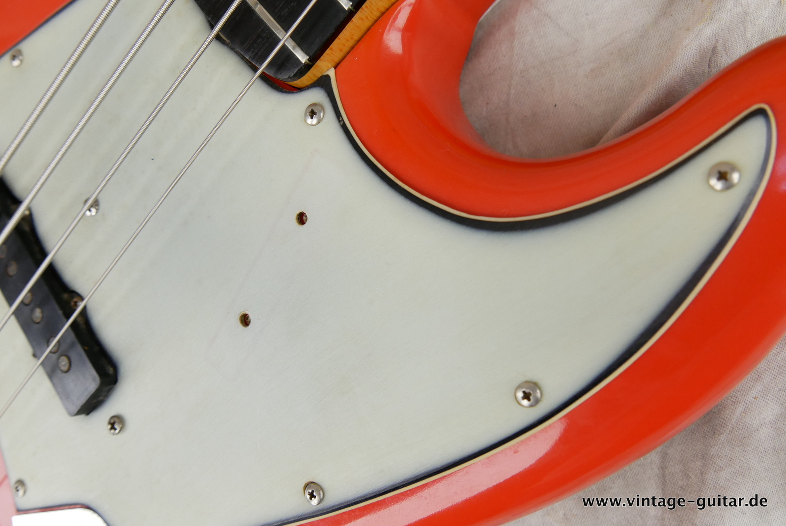 Fender-Jazz-Bass-1963-fiesta-red-1963-021.JPG
