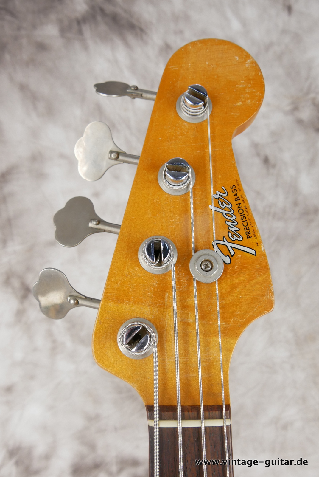 Fender-Precision-Bass-1965-fiesta-red-009.JPG