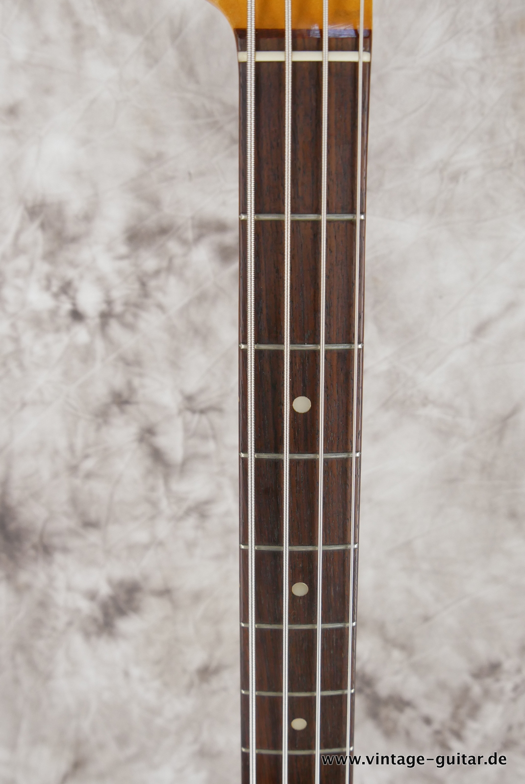 Fender-Precision-Bass-1965-fiesta-red-012.JPG
