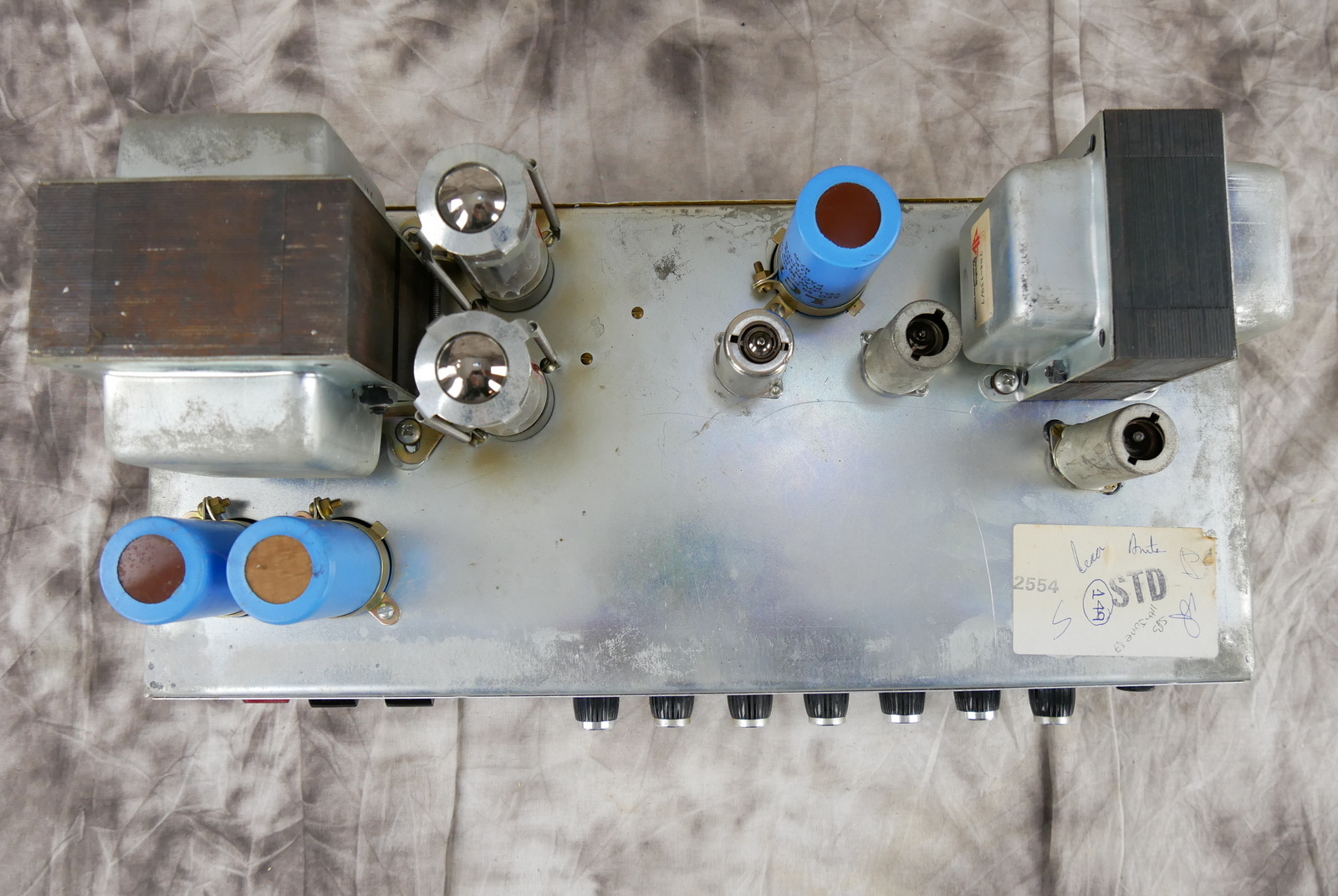 img/vintage/5251/Marshall_2554_jubile_25:50_combo_1x12_1987_GB-009.JPG