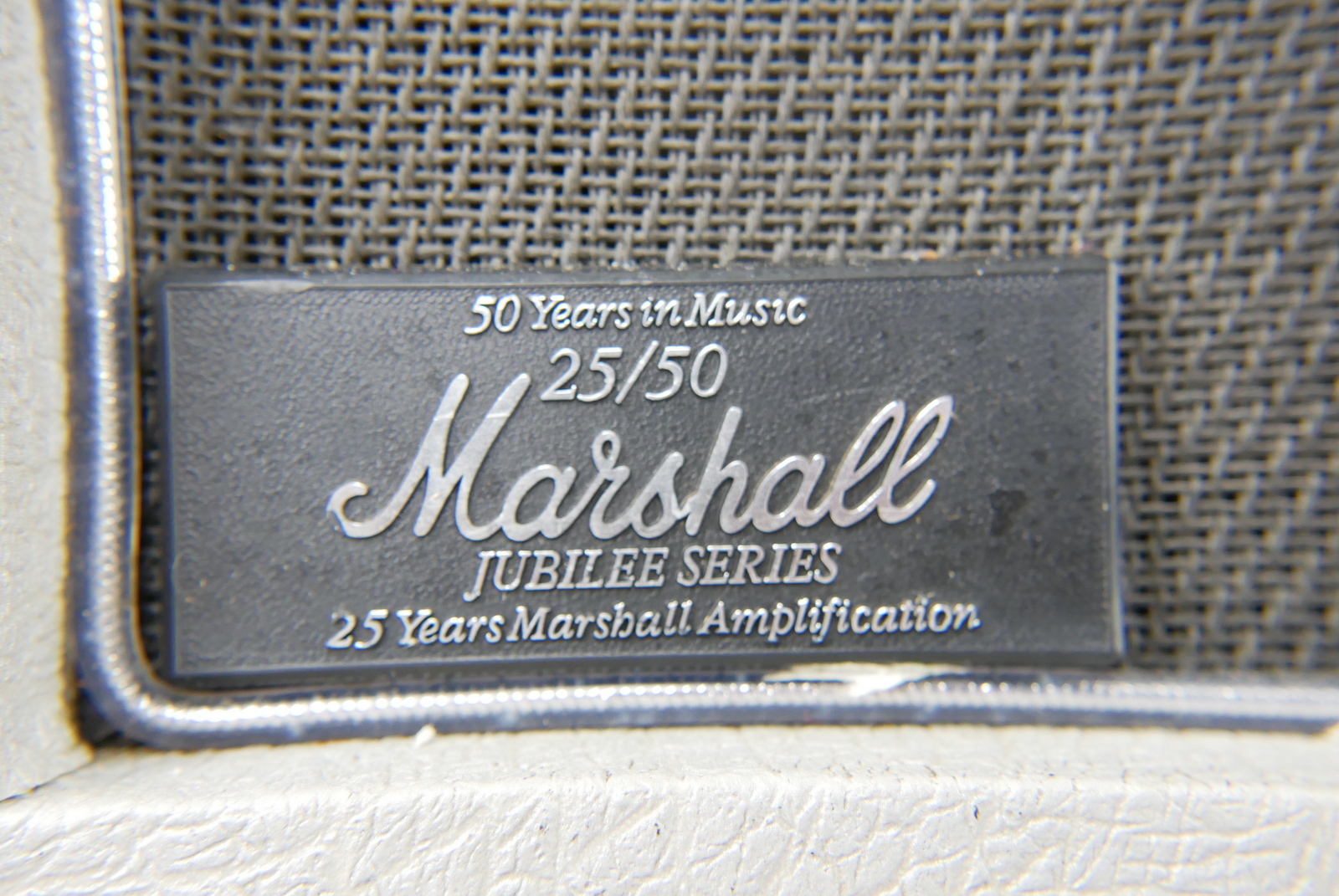 img/vintage/5251/Marshall_2554_jubile_25:50_combo_1x12_1987_GB-018.JPG