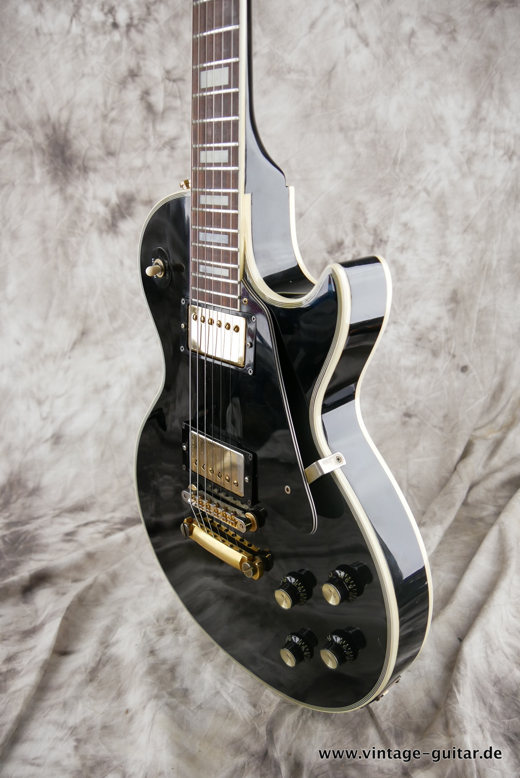 Greco-EG-500C-Les-Paul-Custom-1980-black-010.JPG