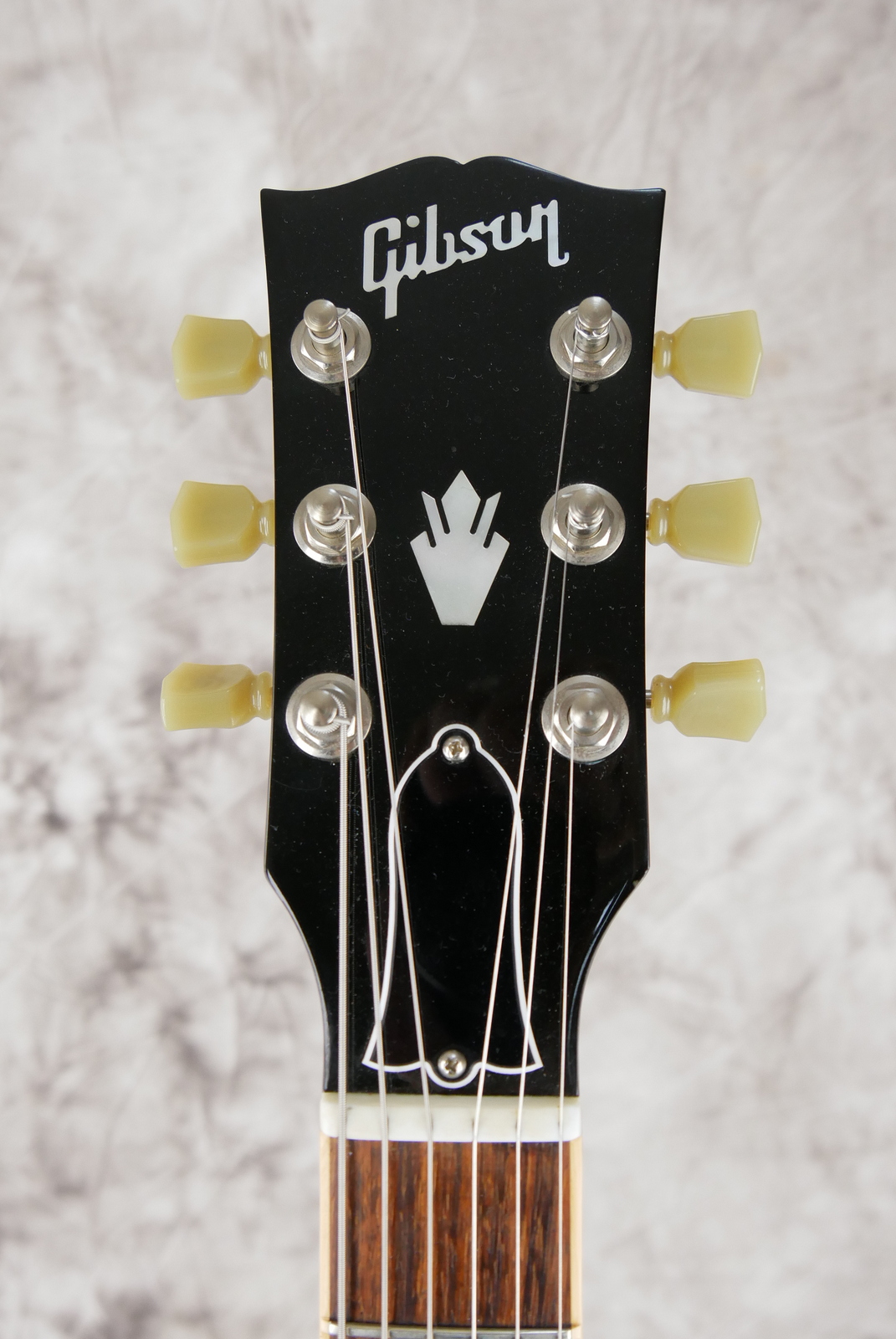 Gibson_SG_Standard_cherry_USA_2010-009.JPG