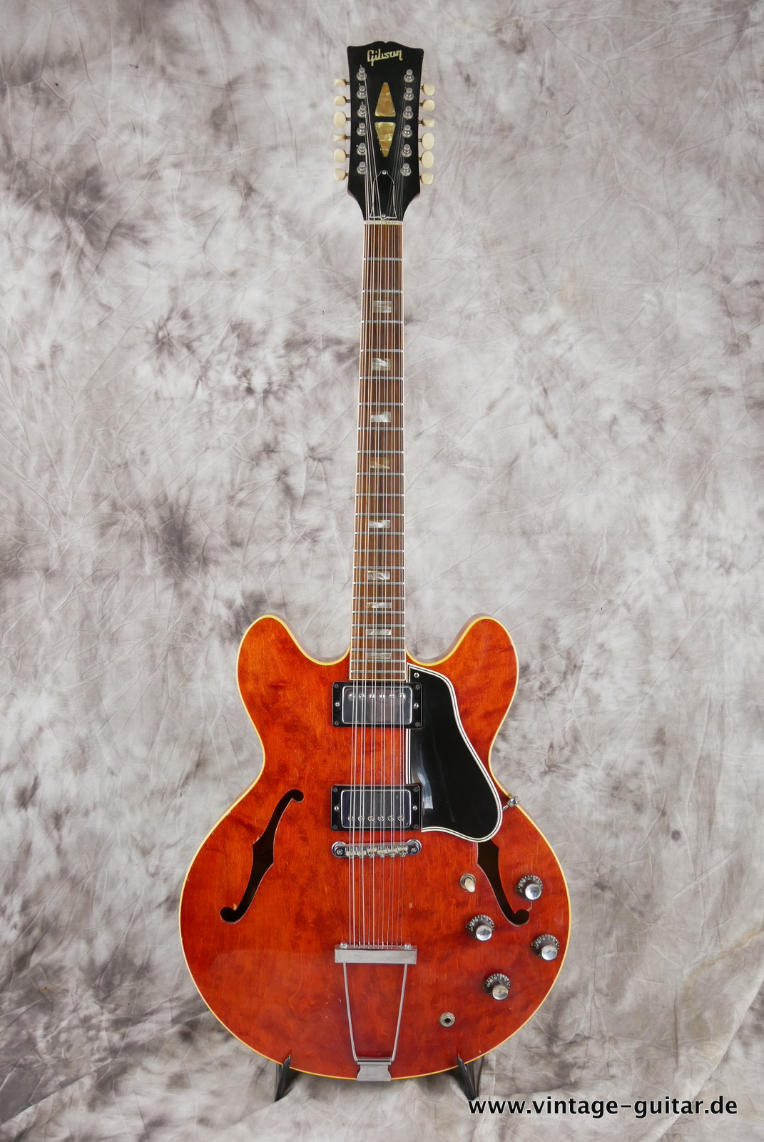 Gibson-ES-335-TD-12-String-1966-cherry-001.JPG