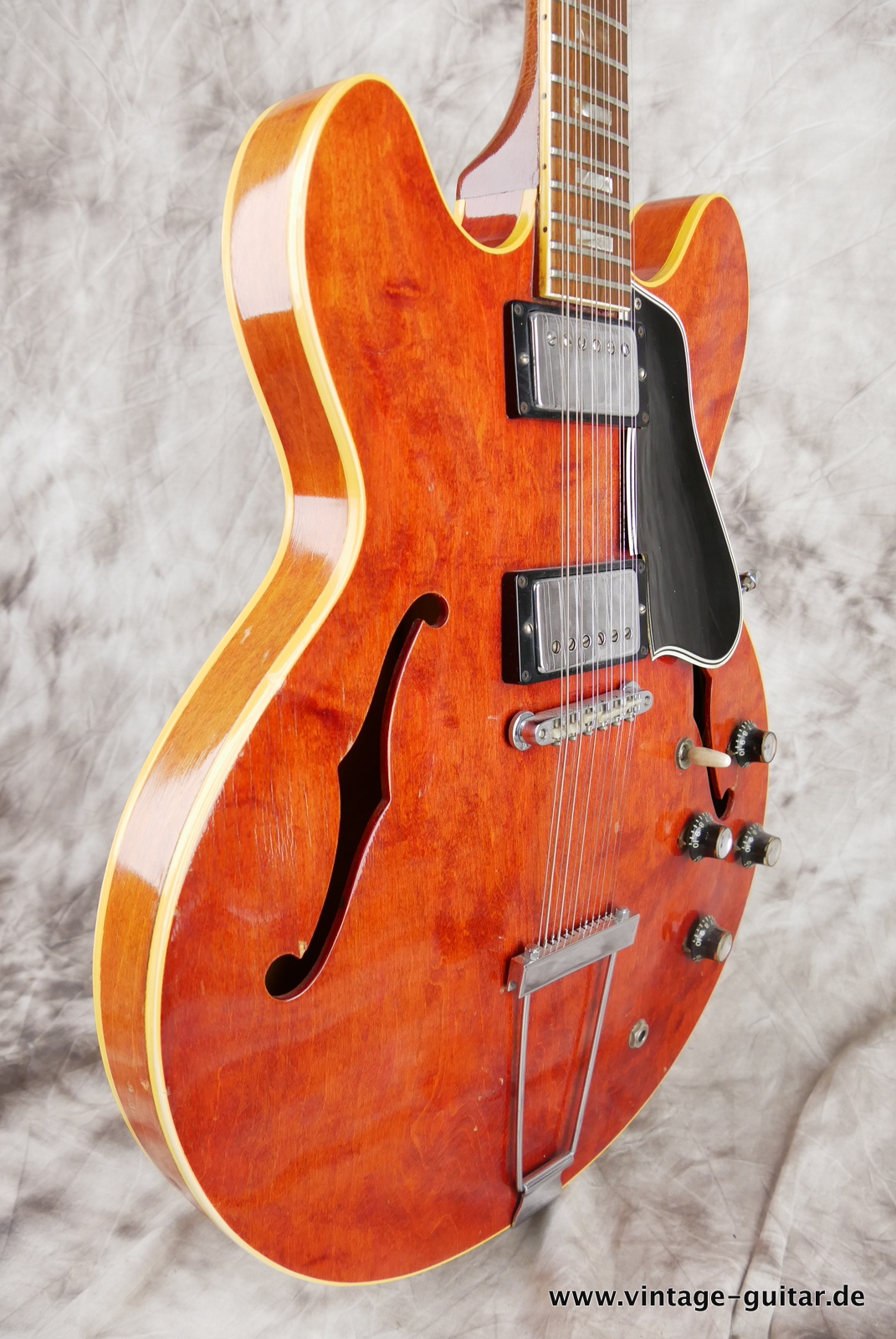 img/vintage/5275/Gibson-ES-335-TD-12-String-1966-cherry-005.JPG