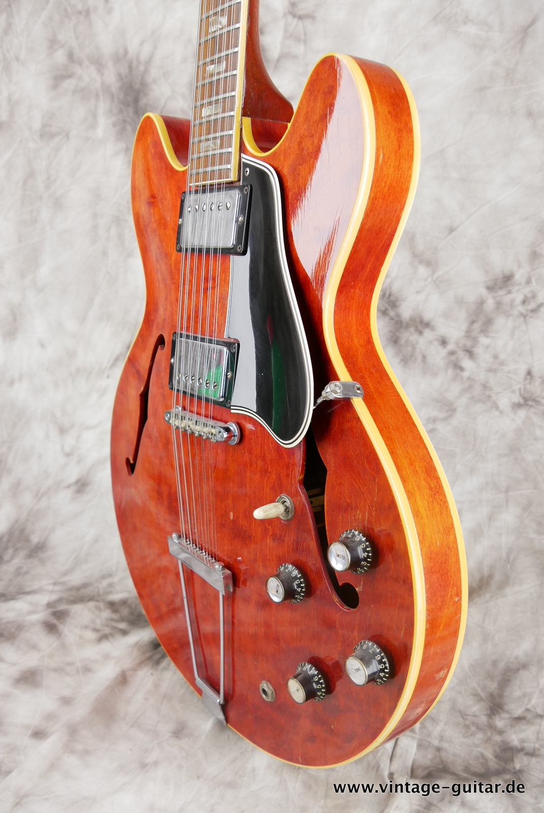 img/vintage/5275/Gibson-ES-335-TD-12-String-1966-cherry-006.JPG