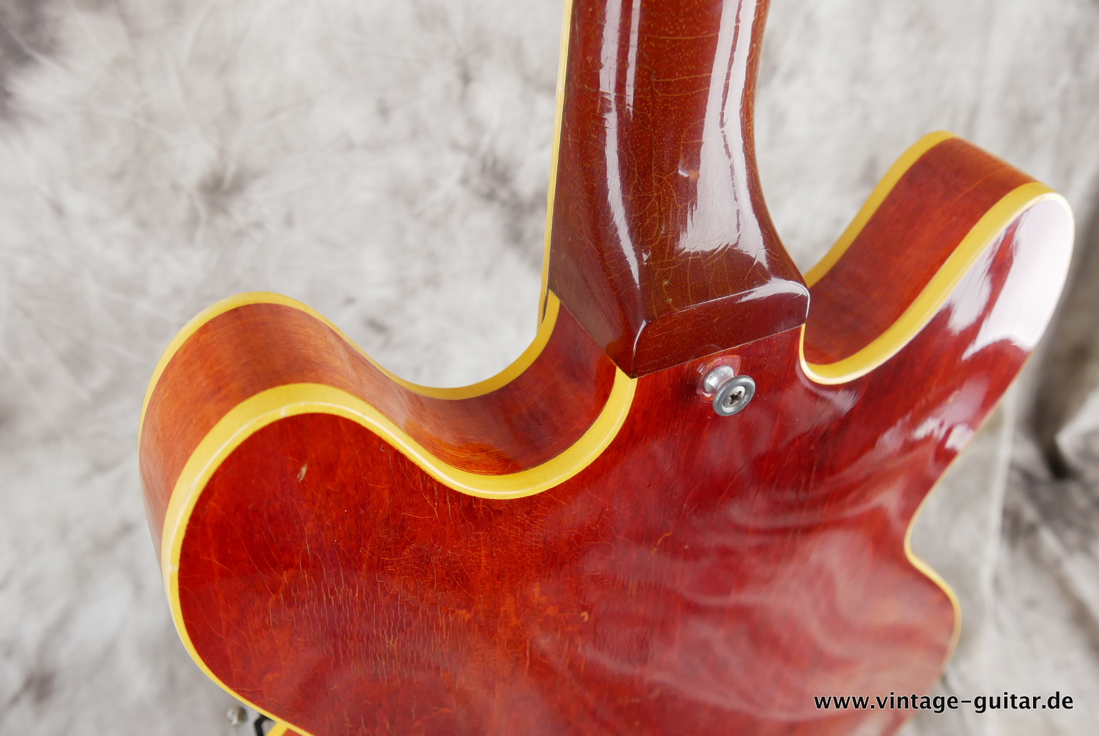 img/vintage/5275/Gibson-ES-335-TD-12-String-1966-cherry-016.JPG