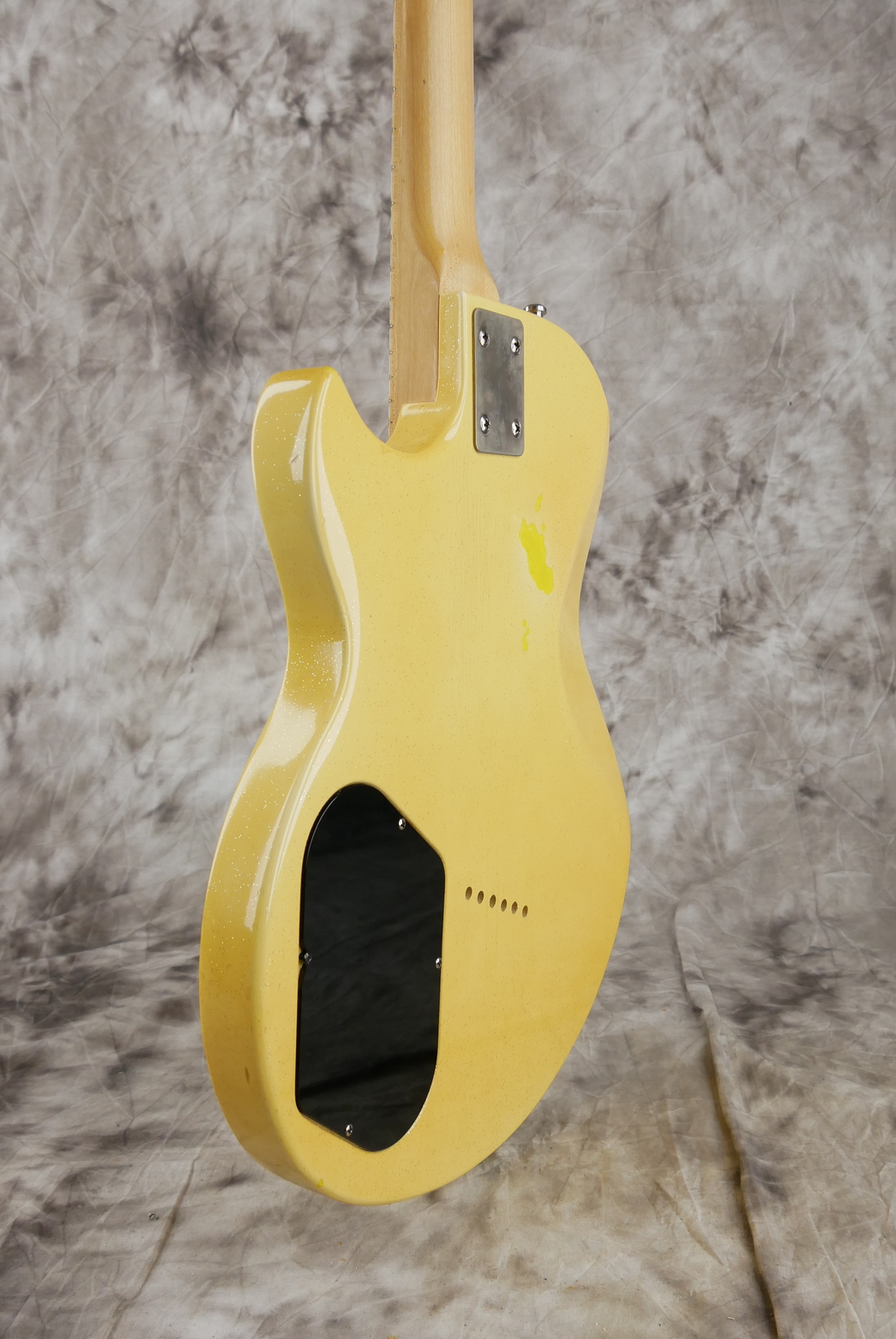 img/vintage/5278/Gibson_L6S_Deluxe_USA_champagner_sparkle_1975-007.JPG