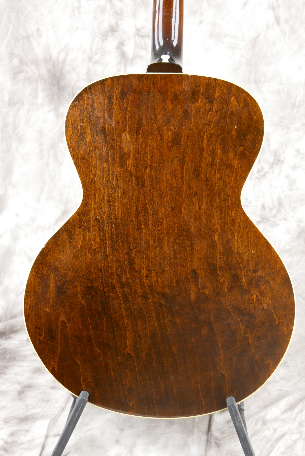 img/vintage/5281/Gibson_L_50_USA_sunburst_1968-004.JPG