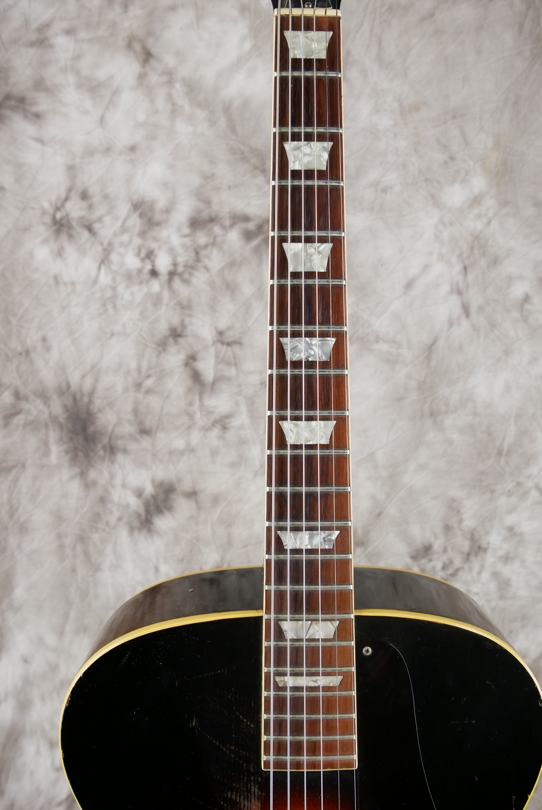 Gibson_L_50_USA_sunburst_1968-011.JPG