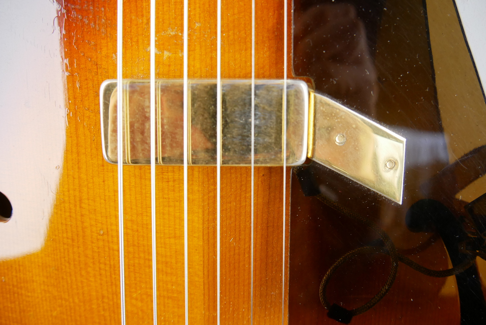 img/vintage/5281/Gibson_L_50_USA_sunburst_1968-013.JPG
