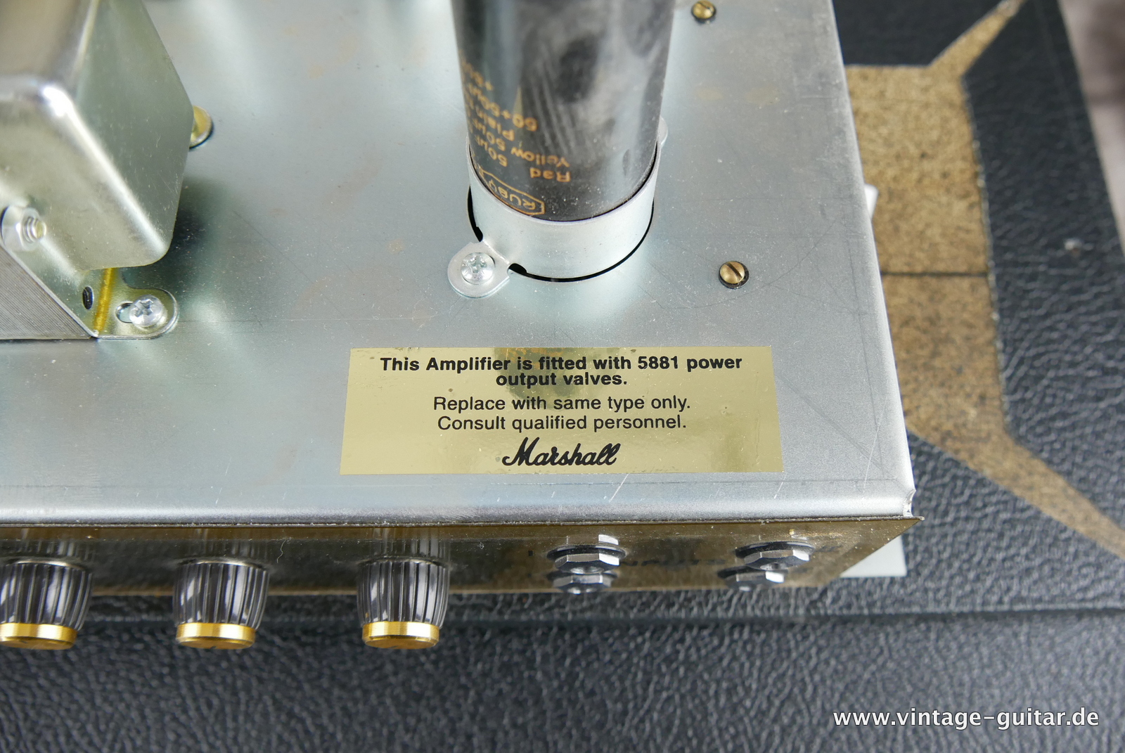 img/vintage/5284/Marshall_JTM_1962_Bluesbraker_Tremolo_30Watt_2013_black_tolex_likeJTM45-013.JPG