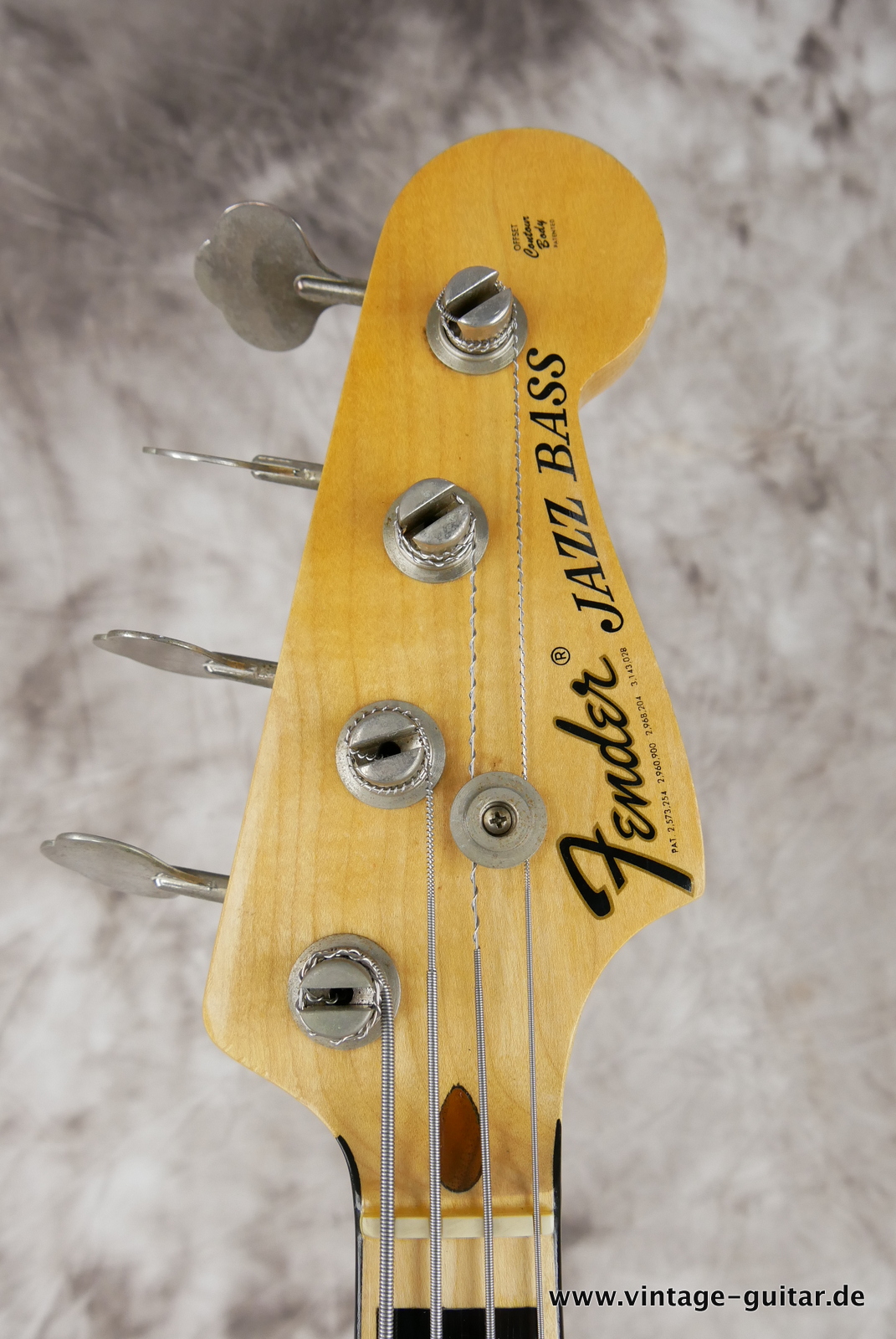 Fender-Jazz-Bass-1972-black-009.JPG