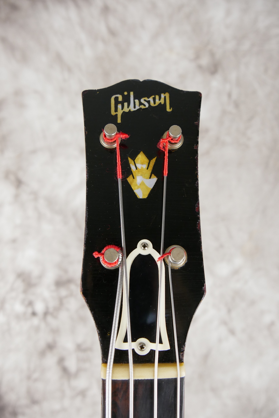 Gibson_EB_2_first_year_sunburst_1958-009.JPG