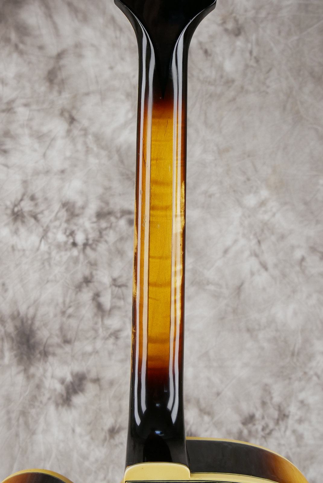 Gibson_Johnny_Smith_1_Pickup_sunburst_1979-012.JPG