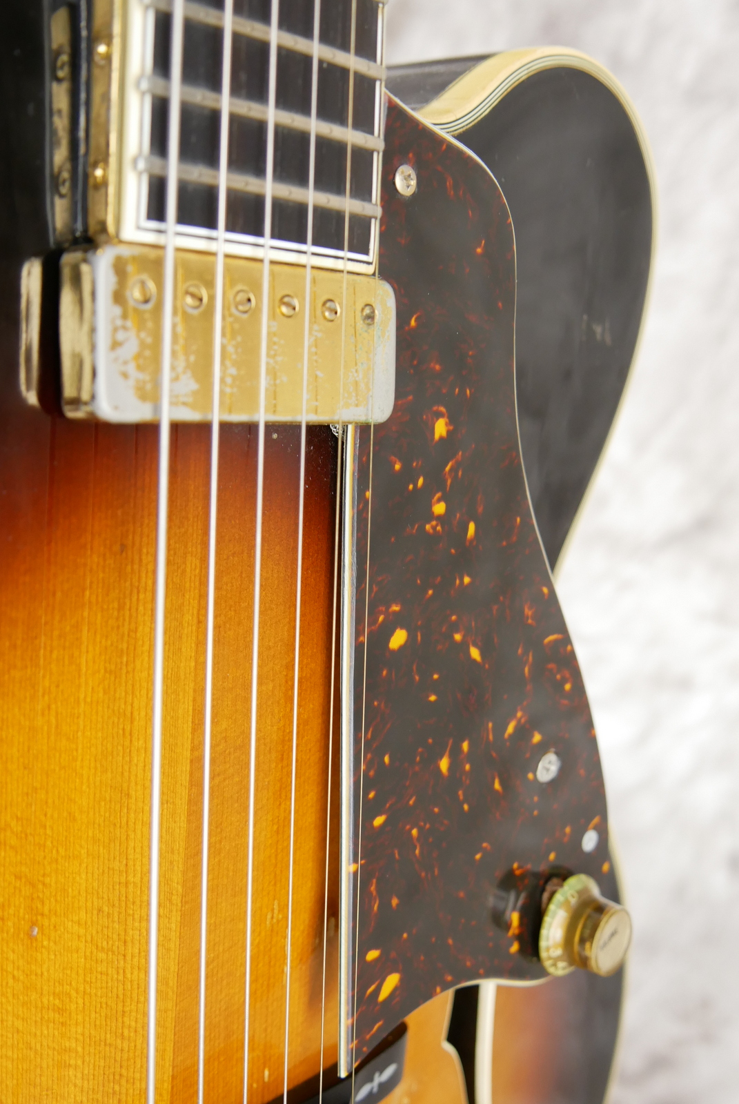 Gibson_Johnny_Smith_1_Pickup_sunburst_1979-014.JPG