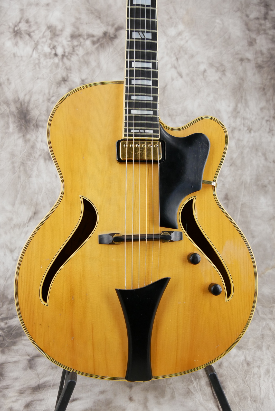 img/vintage/5293/Hofner_Jazzica_Special_Germany_natural_2001-003.JPG