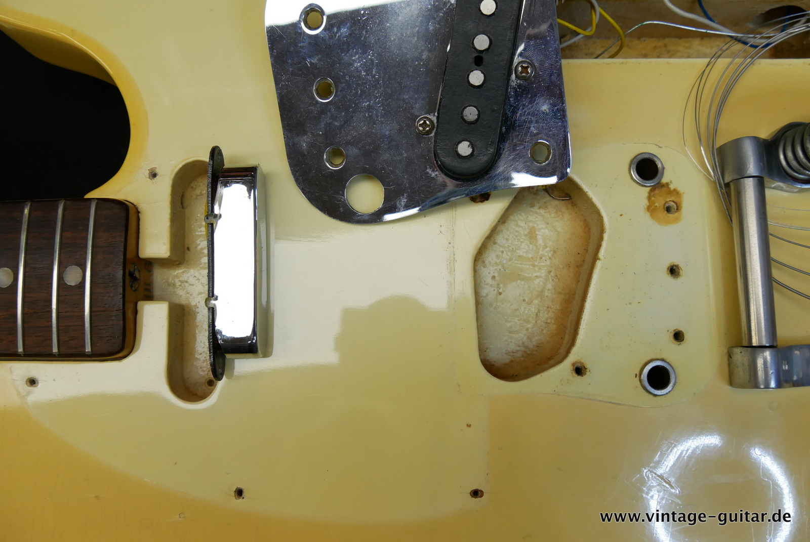 Fender_Telecaster_1969_Bigsby_blond_original-019.JPG