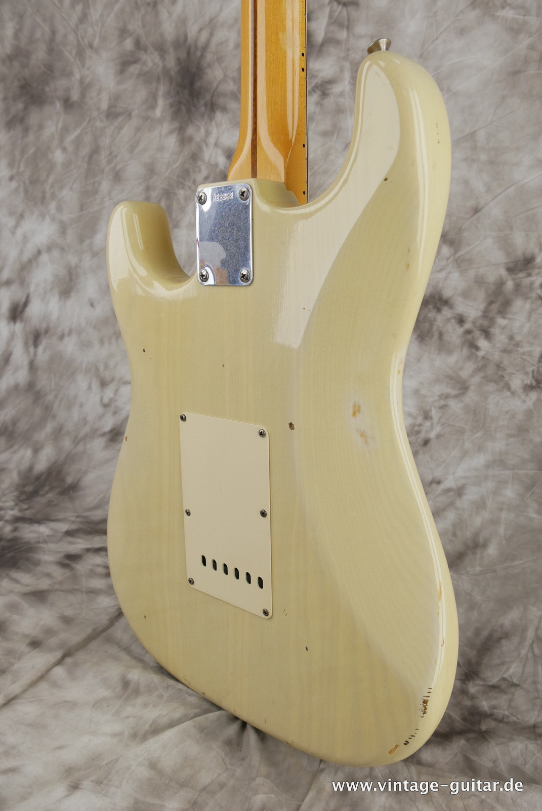 Fender-Stratocaster-1956-Custom-Shop-CS-Relic-2004-007.JPG
