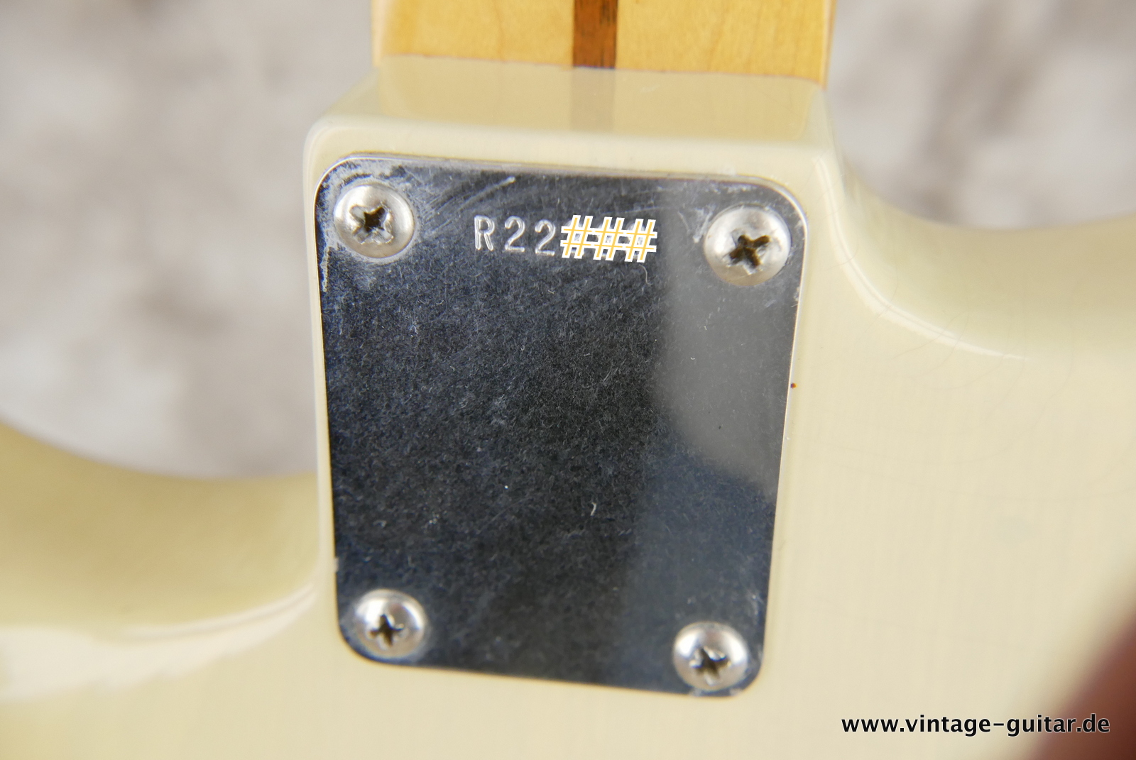Fender-Stratocaster-1956-Custom-Shop-CS-Relic-2004-015.JPG