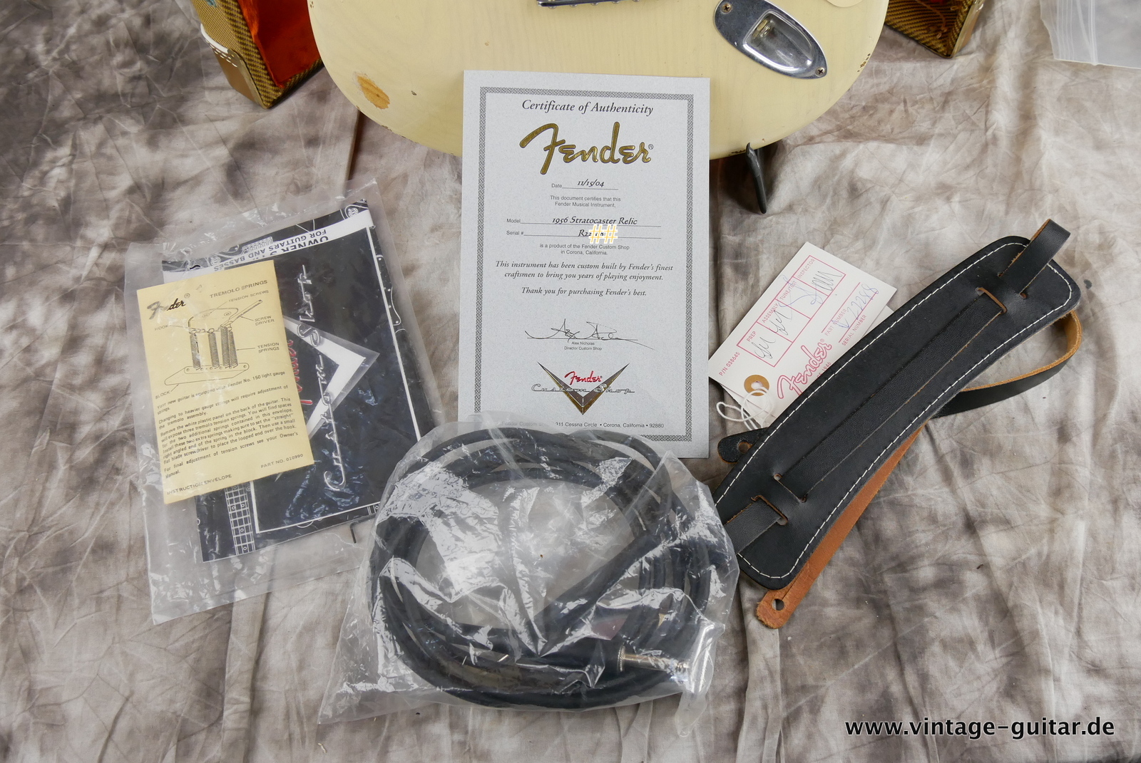 Fender-Stratocaster-1956-Custom-Shop-CS-Relic-2004-028.JPG
