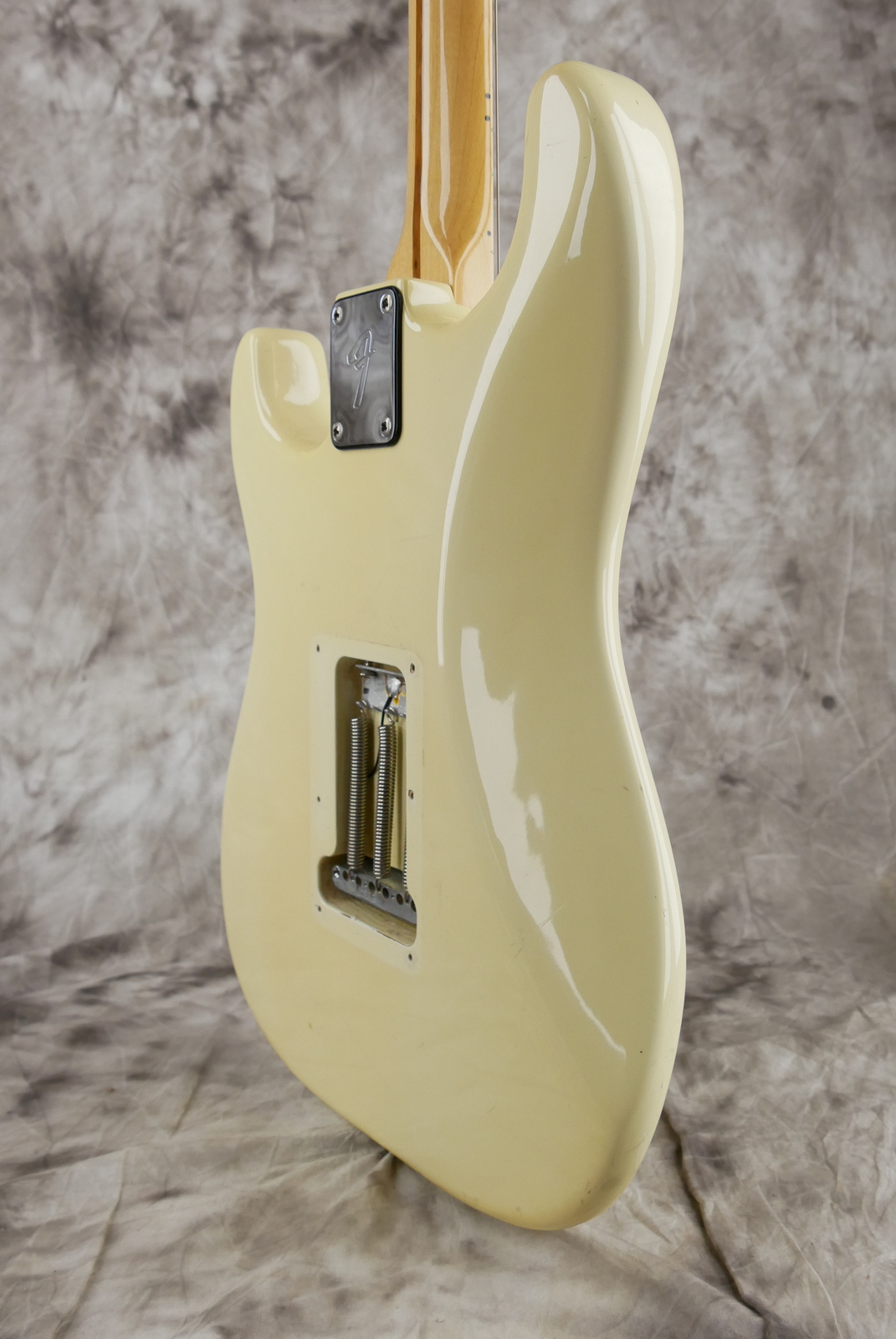 img/vintage/5303/Fender_Stratocaster_Dan_smith_1982_tremolo_hardcase-008.JPG