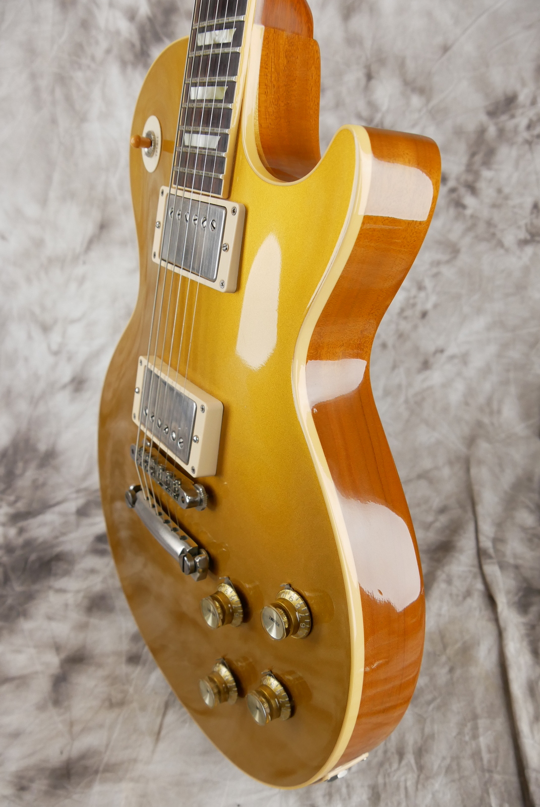 Gibson_Les_Paul_LPR7_Lee_Roy_Parnell_Custom_Shop_Goldtop_2010-006.JPG