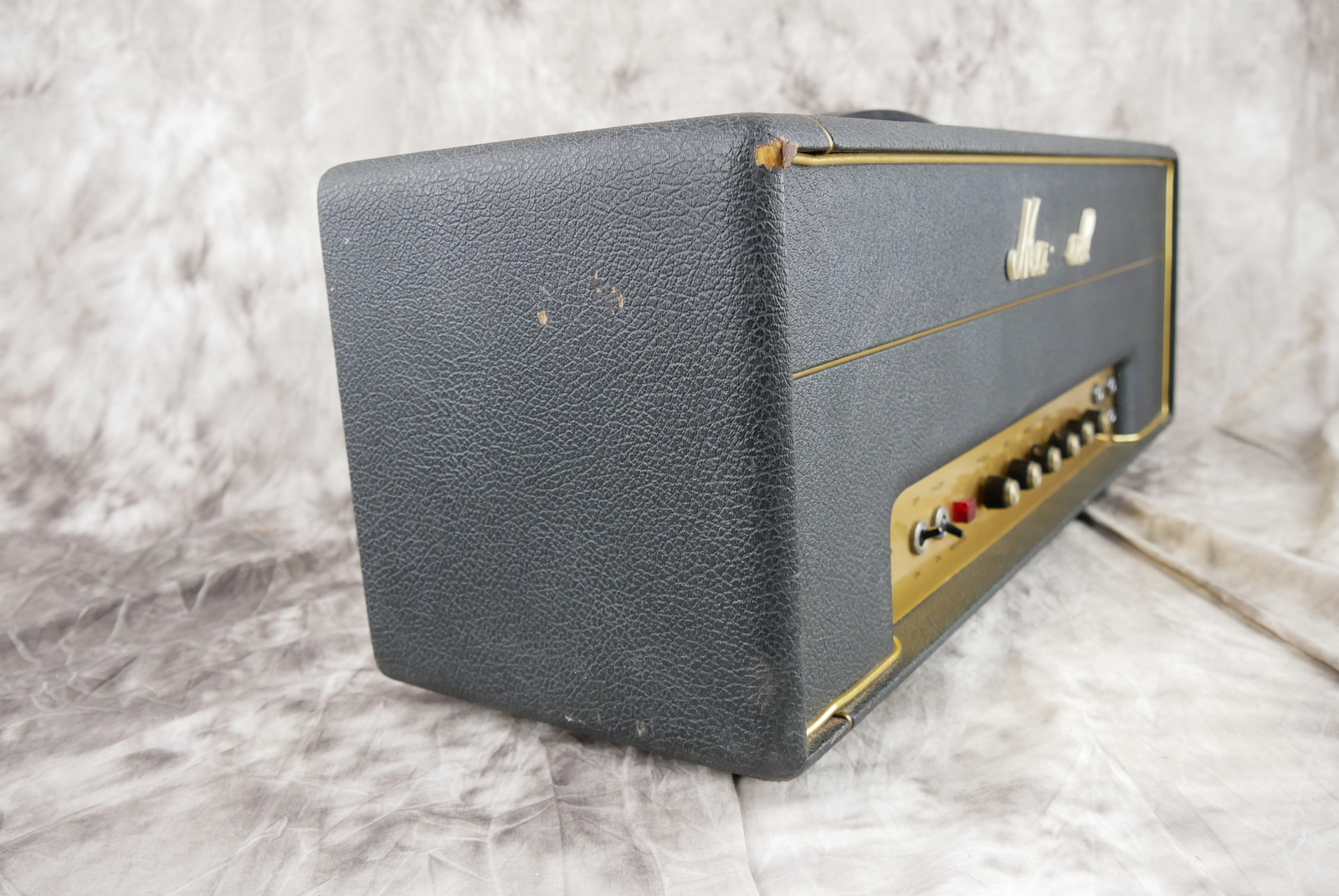 img/vintage/5308/Marshall_JMP_1987_Plexi_Great_Britain_black_1968-004.JPG